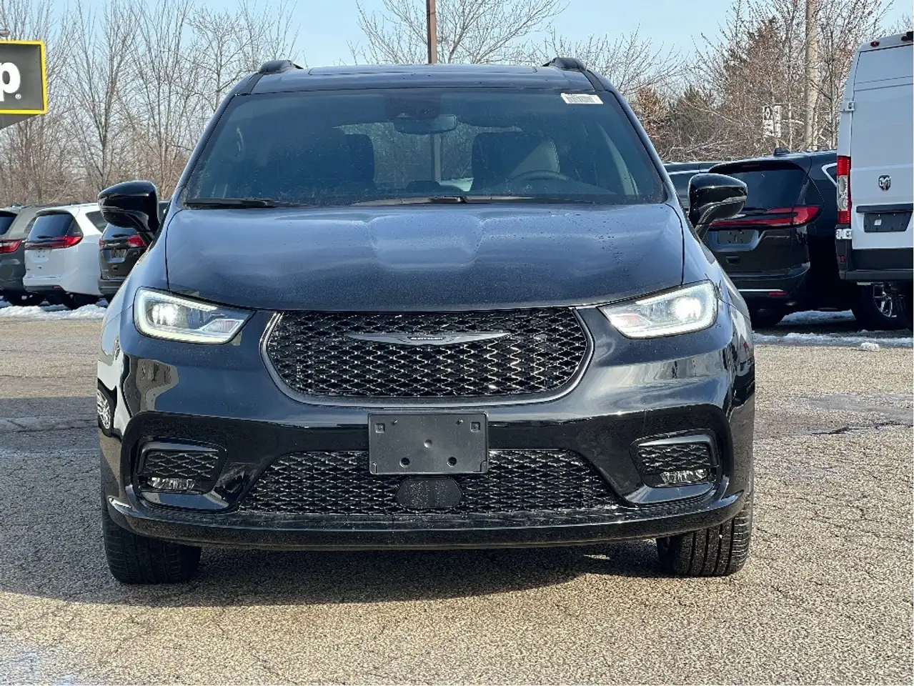 Chrysler Pacifica снимка Chrysler Pacifica