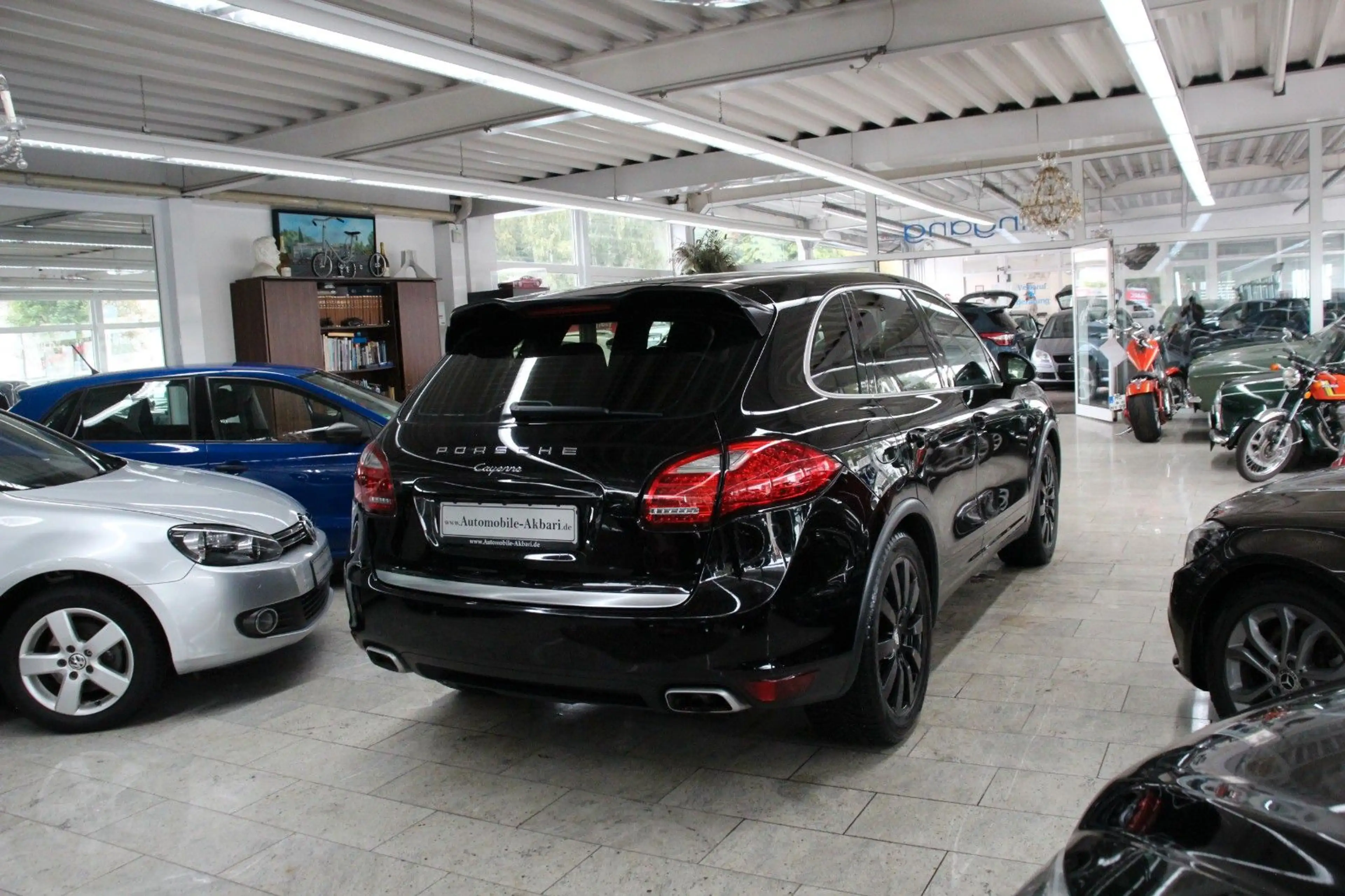 Porsche Cayenne 3.0 Diesel *BOSE/PDC/Xenon* — photo 7
