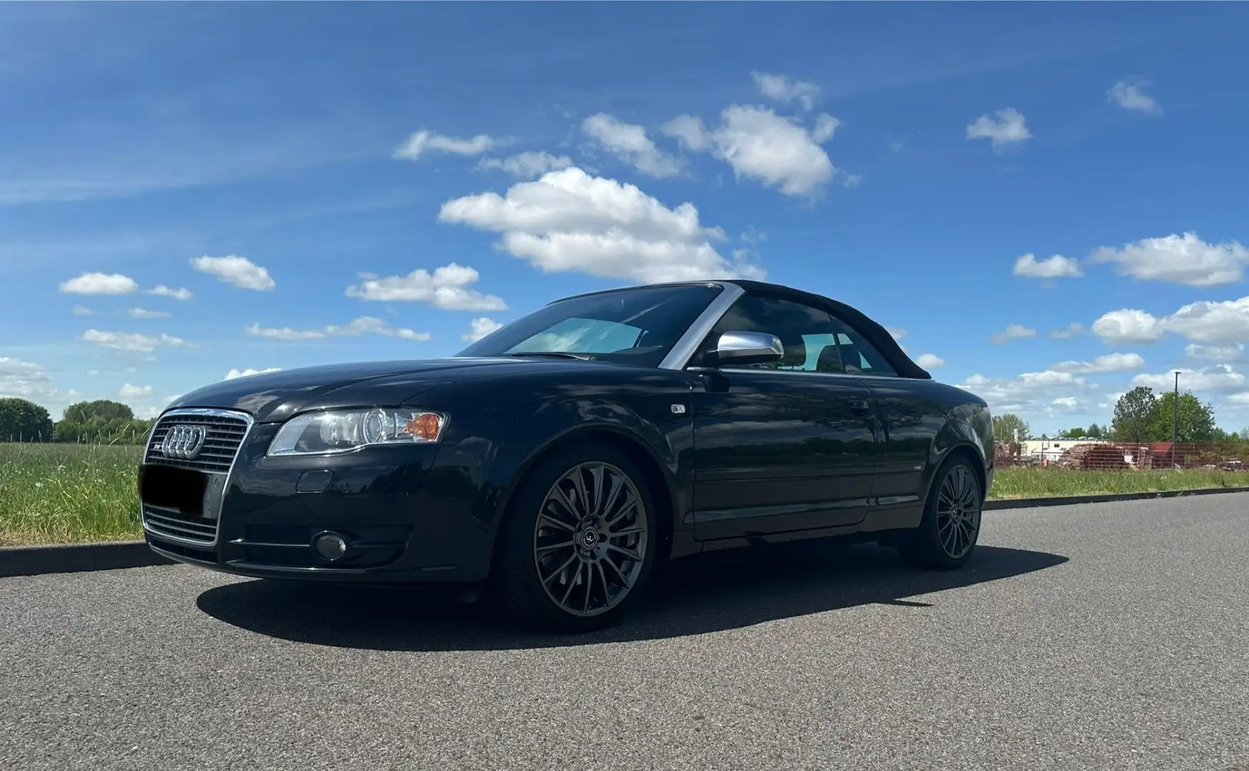 Audi A4 2.7 TDI crna - 1