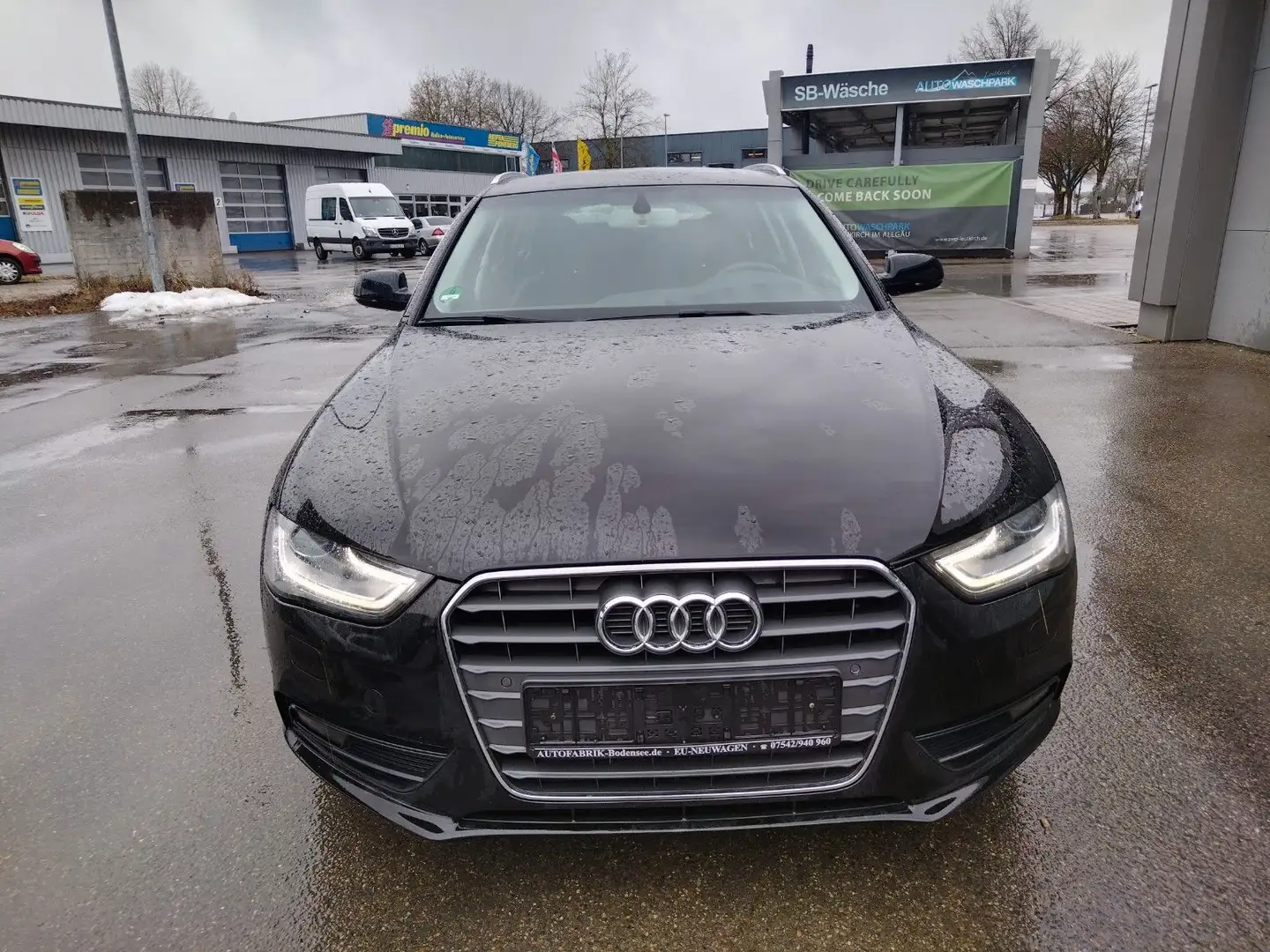 Audi A4 Avant Attraction+TÜV/NEU+NAVI+SHZ+XENON+PDC Schwarz - 2