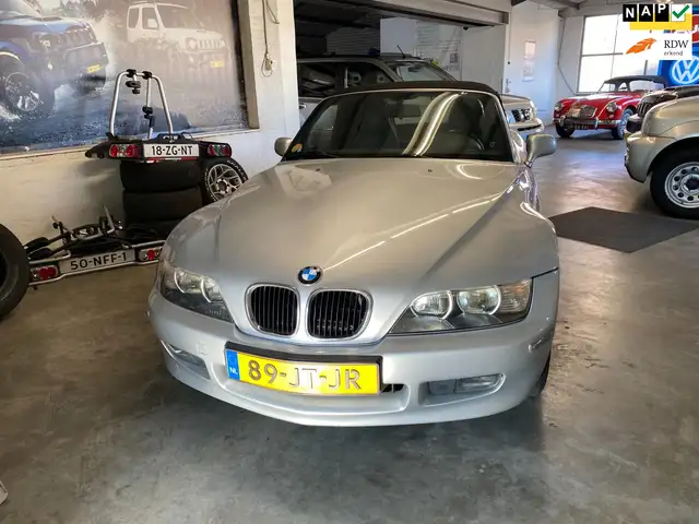 BMW Z3 Roadster 1.9i Sport Line Prive auto mooie km stand