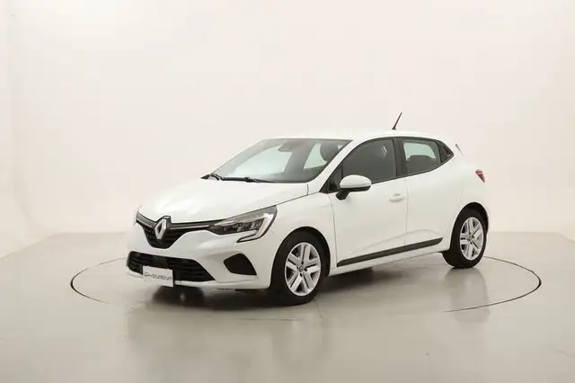 2022 Renault Clio in White for sale
