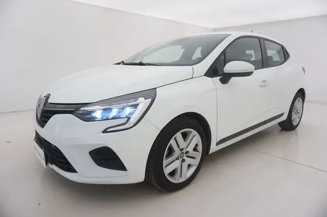 Renault Clio view 9