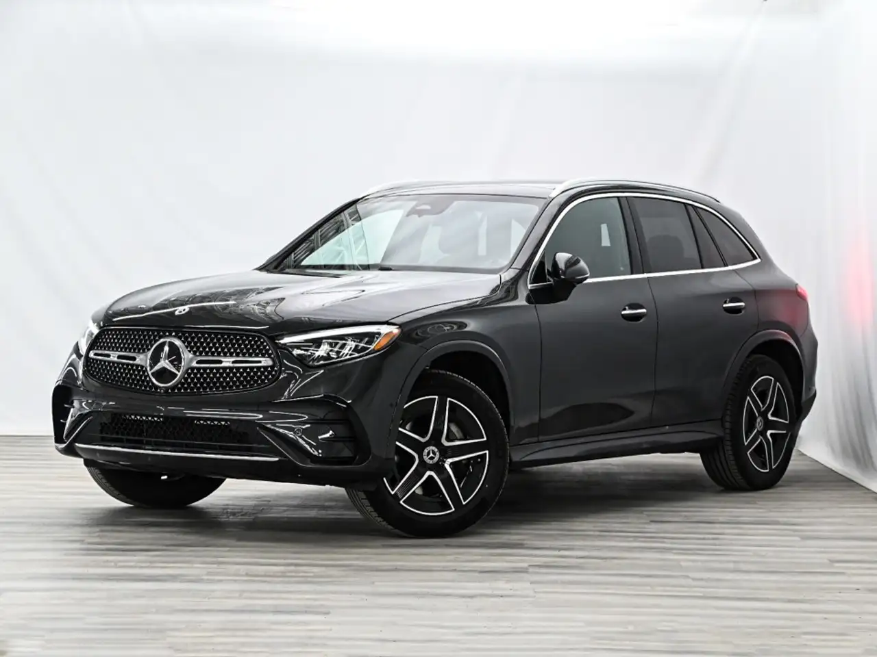 2025 Mercedes-Benz GLC