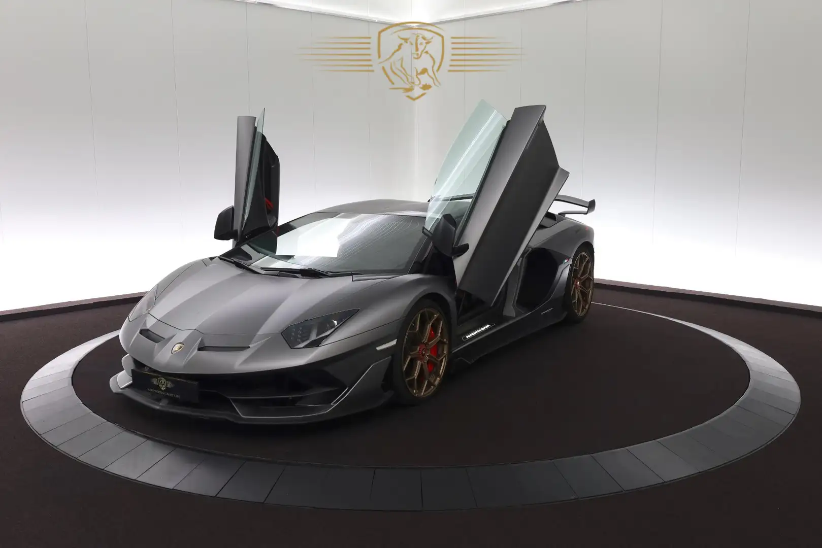 Lamborghini Aventador 6.5 V12 SVJ Roadster Grau - 1
