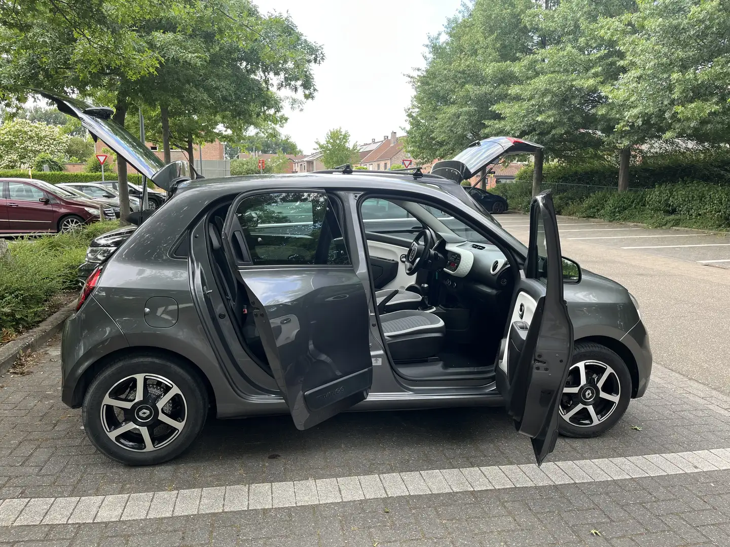 Renault Twingo SCe 75 INTENS - 2