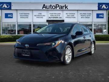 LE Power Moonroof | Apple CarPlay | Android Auto |