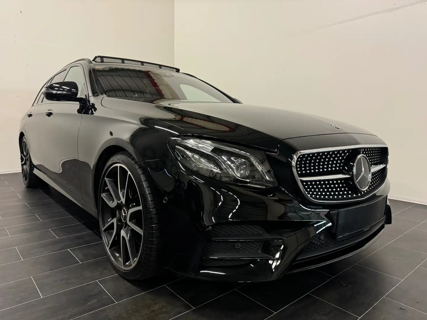 Mercedes-Benz E 43 AMG **Multibeam-Standheizung-Pano-Luft-LP 134.000** - 1