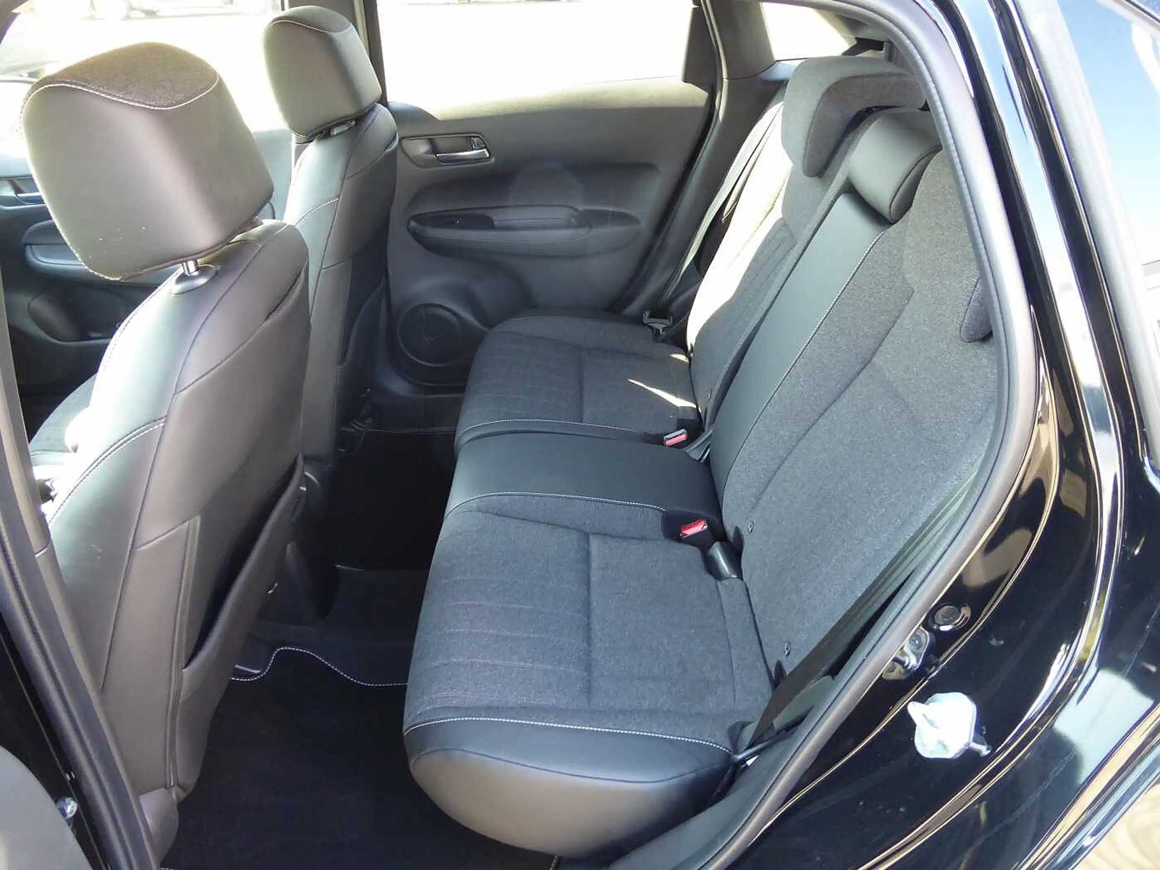 Honda Jazz Hybrid e:HEV 1.5 i-MMD Advance / Wartung inkl. !!! — photo 10