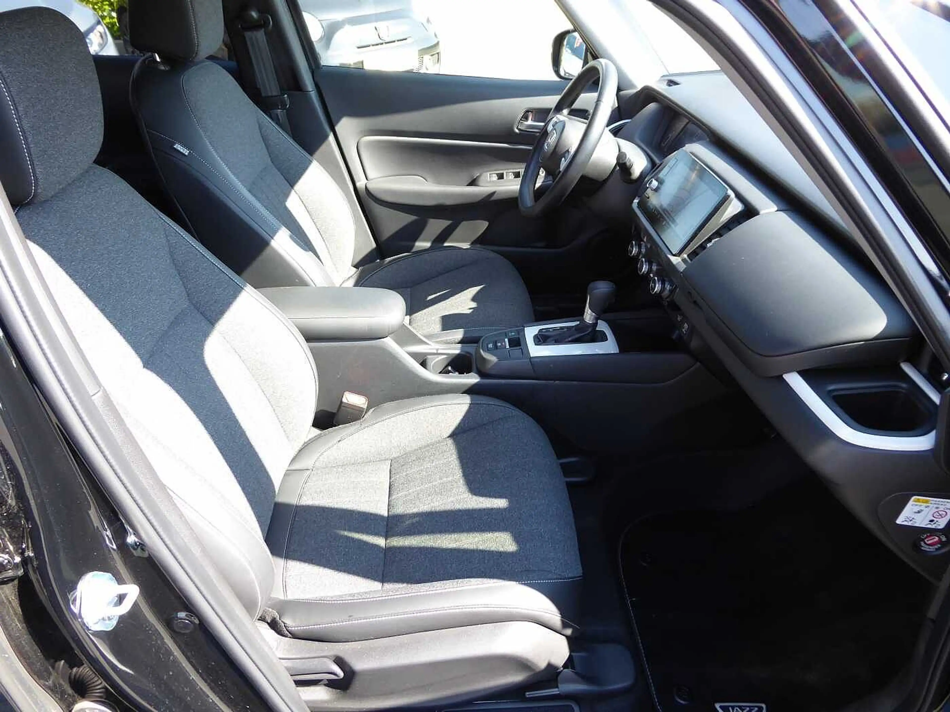 Honda Jazz Hybrid e:HEV 1.5 i-MMD Advance / Wartung inkl. !!! — photo 15