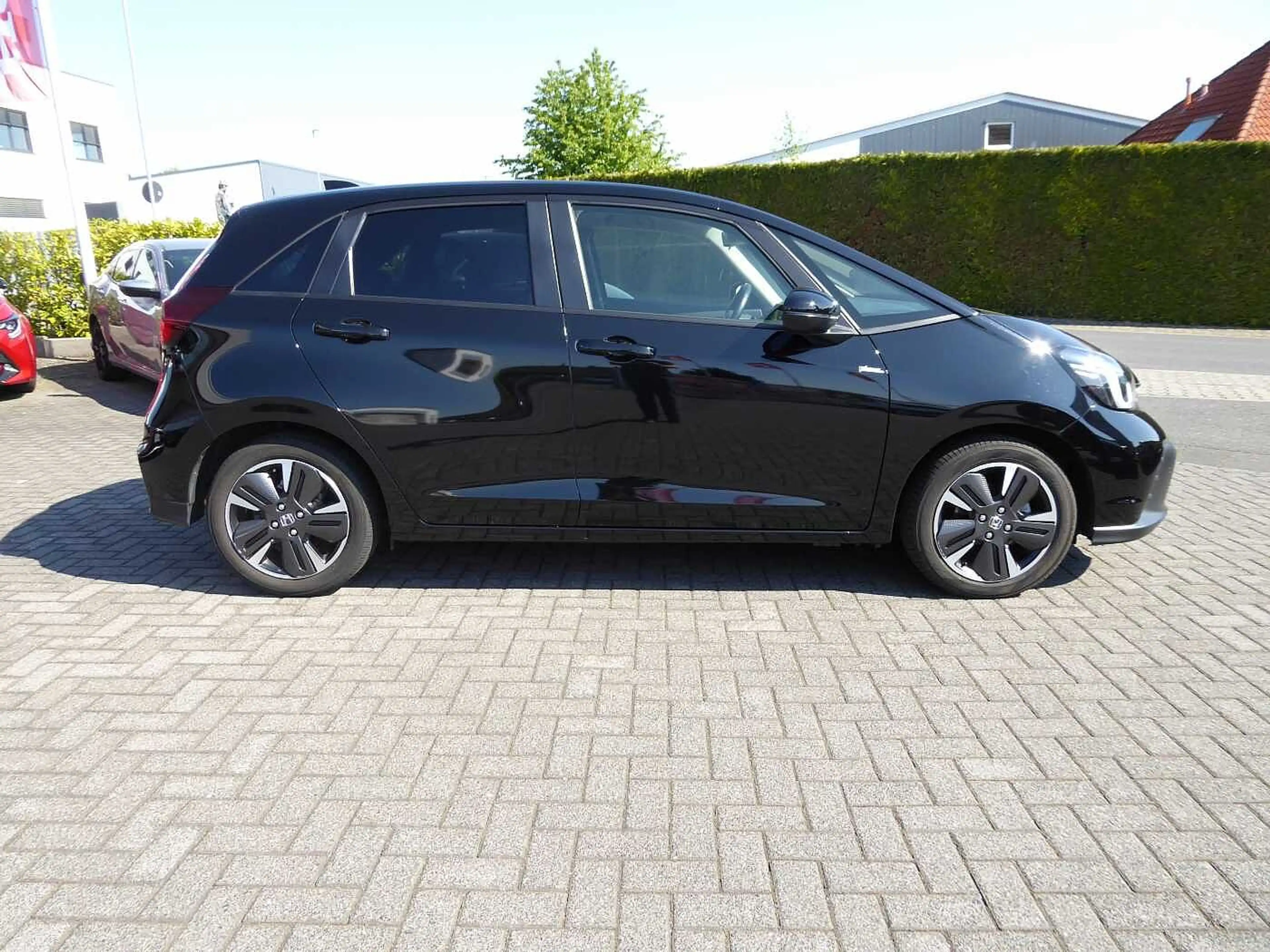Honda Jazz Hybrid e:HEV 1.5 i-MMD Advance / Wartung inkl. !!! — photo 3