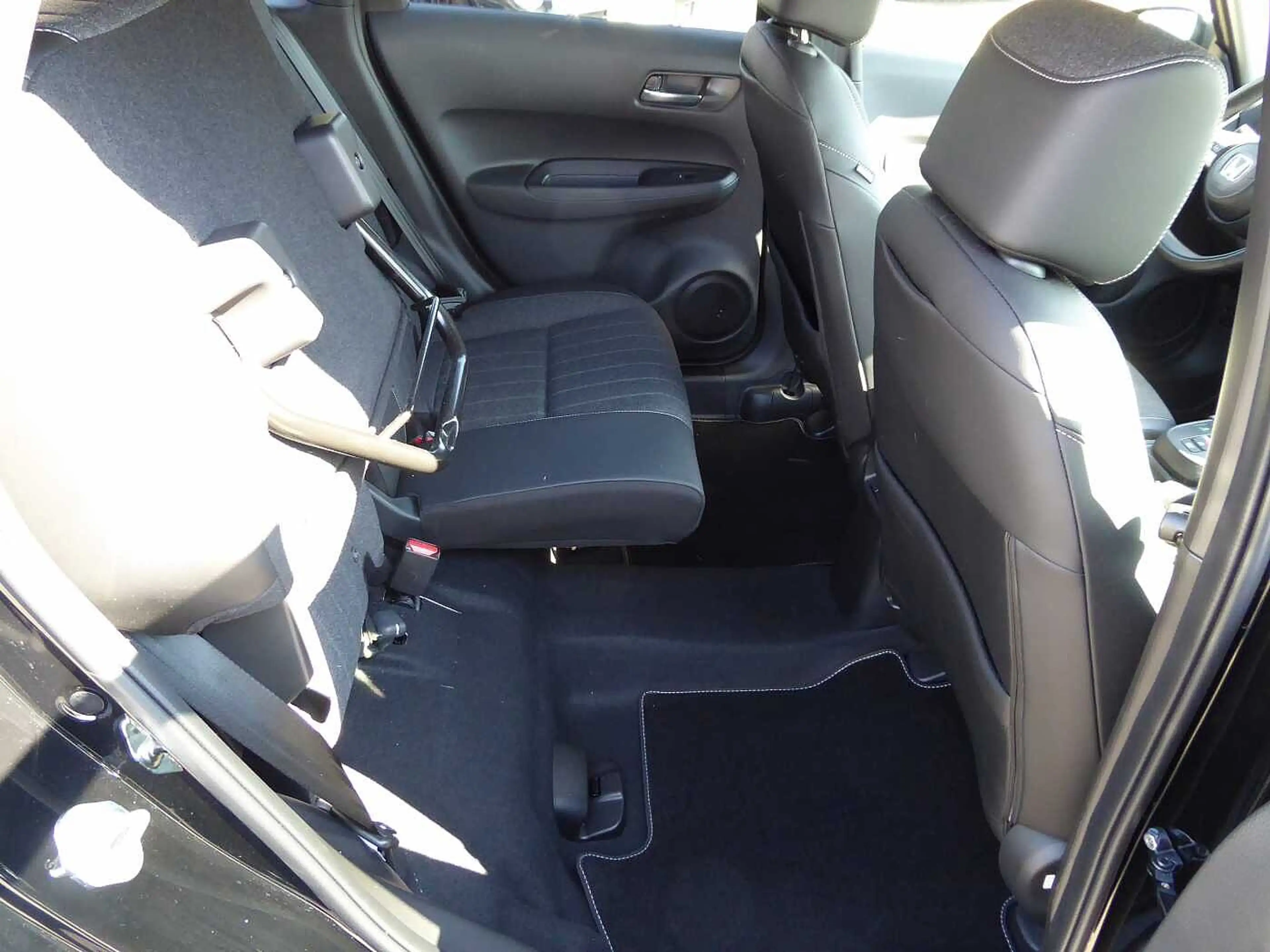 Honda Jazz Hybrid e:HEV 1.5 i-MMD Advance / Wartung inkl. !!! — photo 14