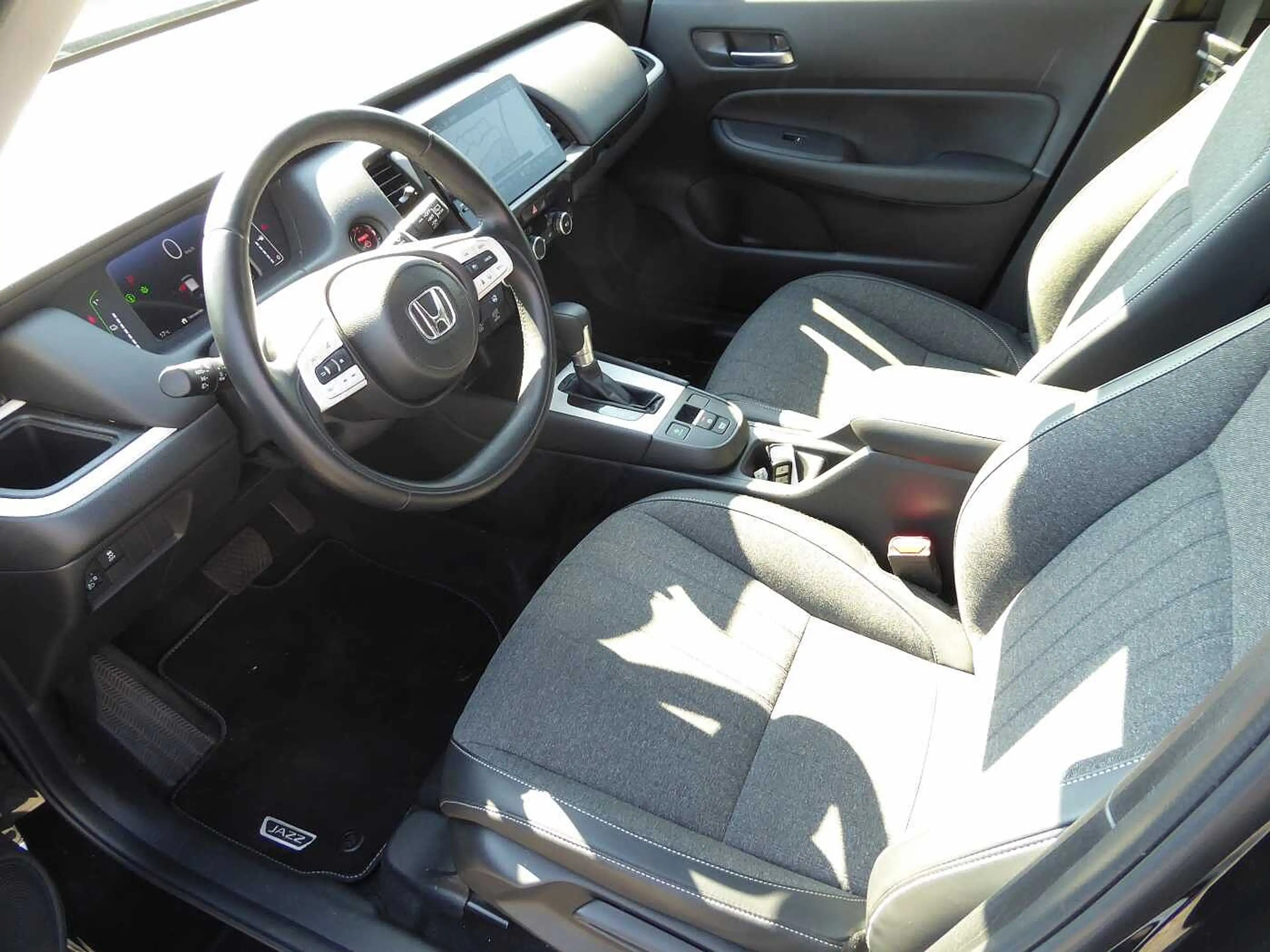 Honda Jazz Hybrid e:HEV 1.5 i-MMD Advance / Wartung inkl. !!! — photo 8