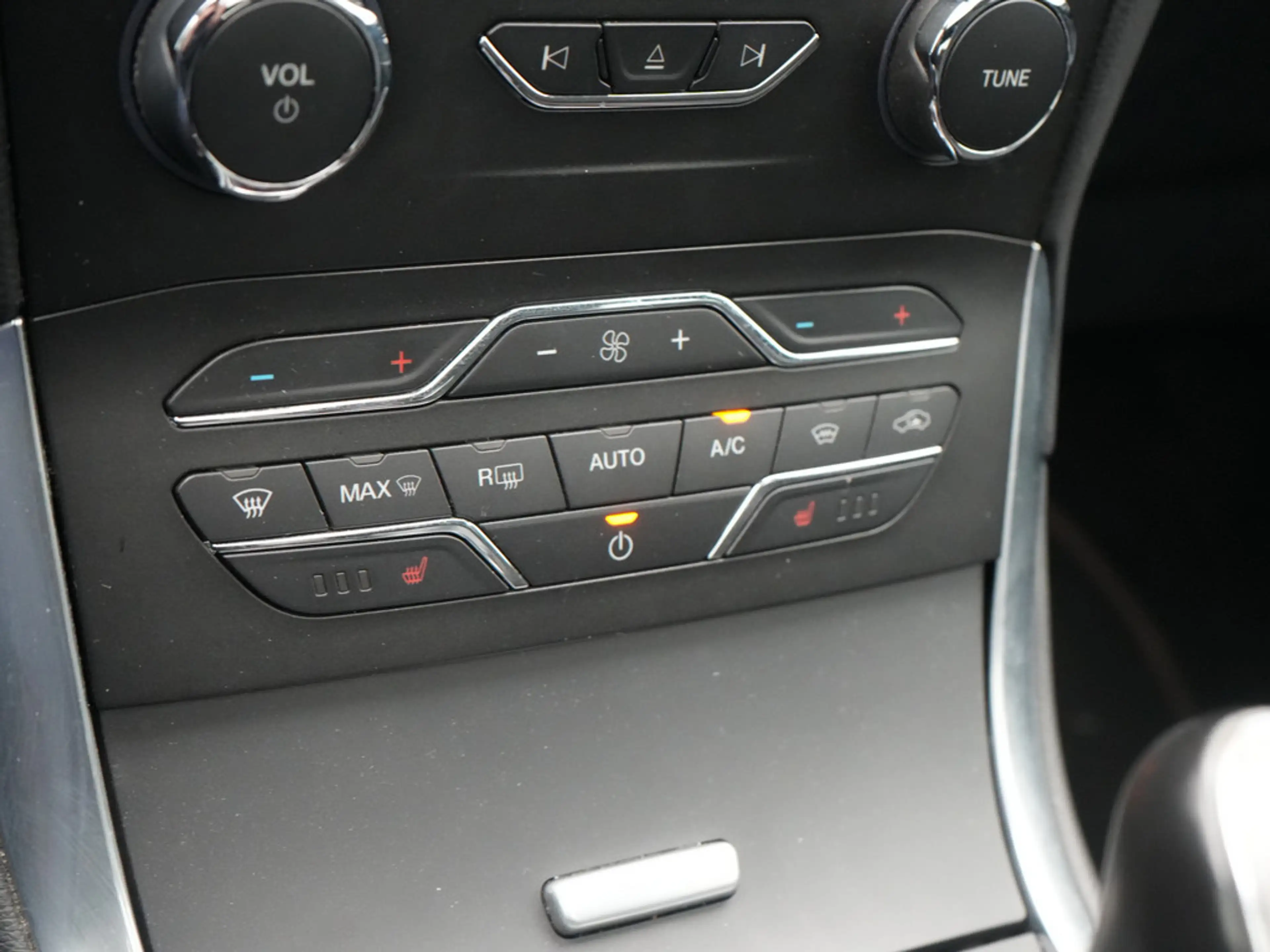 Ford S-Max ST-Line SHZ KEYLESS PDC MEMORY LEDER KAM — photo 7