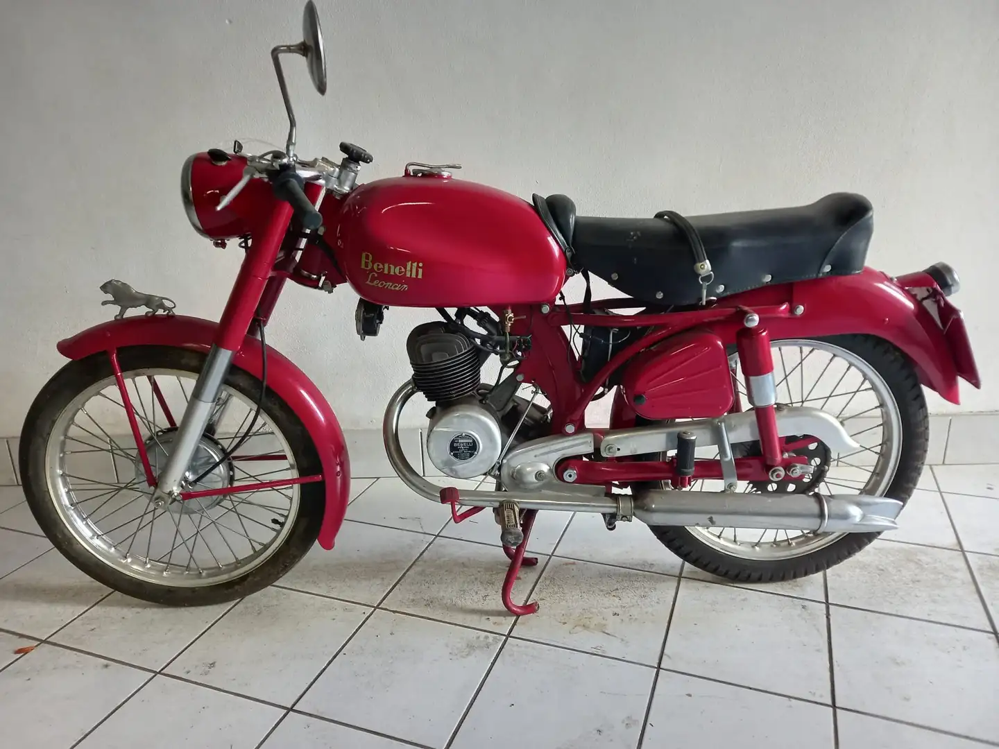 Benelli 125 Sport Leoncino Rojo - 2