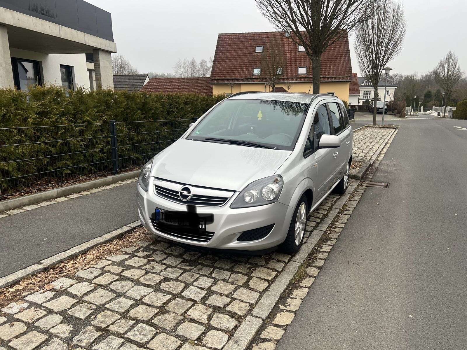 Second hand Opel Zafira 1.7