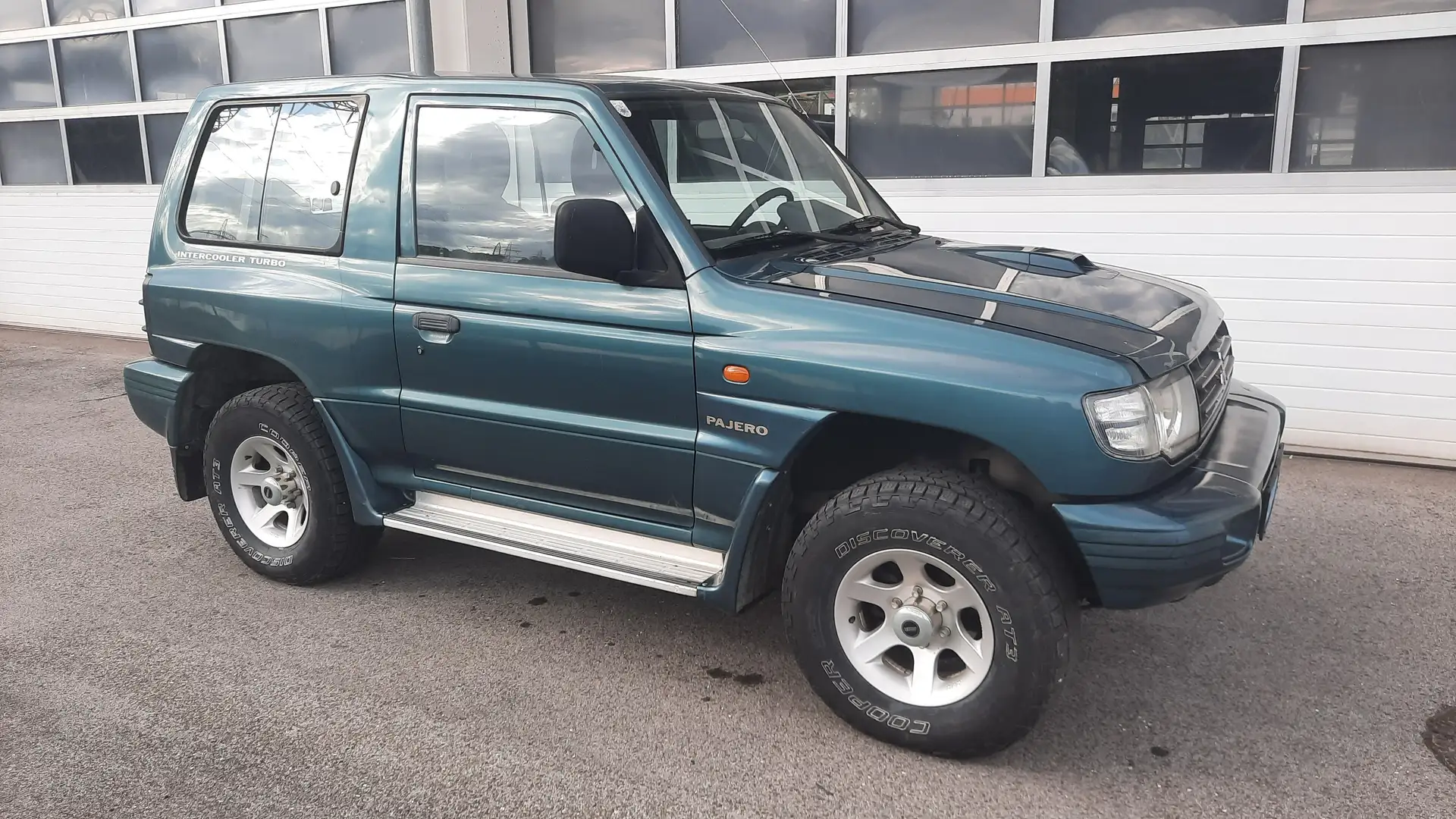 Mitsubishi Pajero GL 2,5 TD Grau - 2