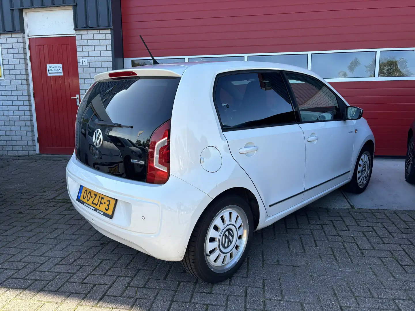 Volkswagen up! 1.0 high up! BlueMotion White Up! / 1STE EIG / CRU Weiß - 2