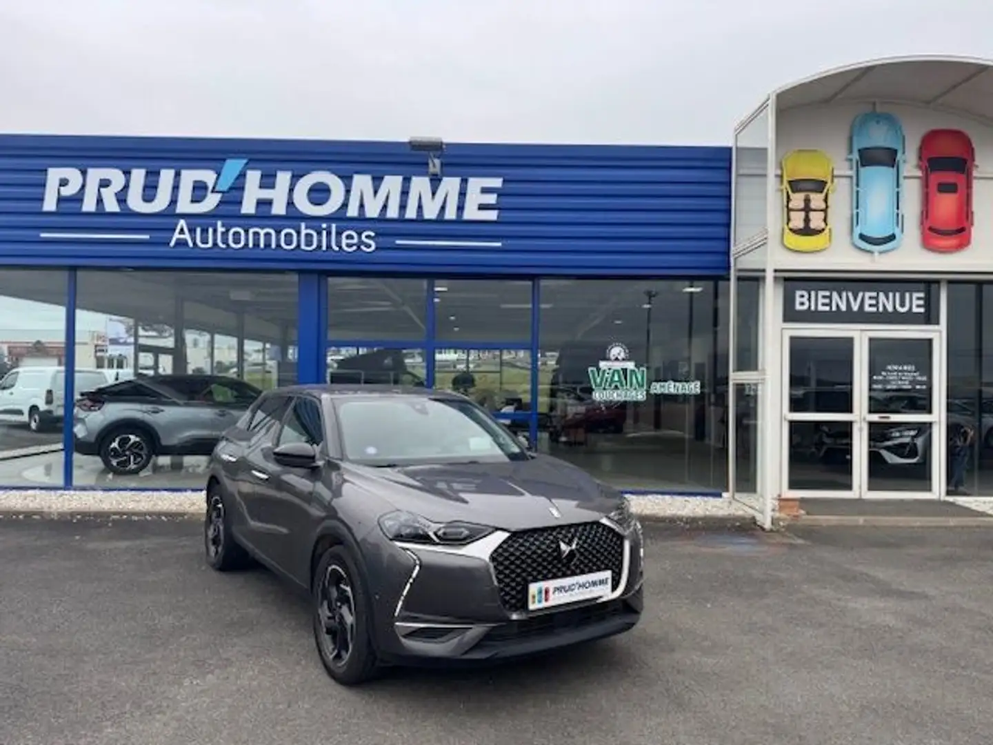 DS Automobiles DS 3 Crossback PURETECH 100CH GRAND CHIC Gris - 1