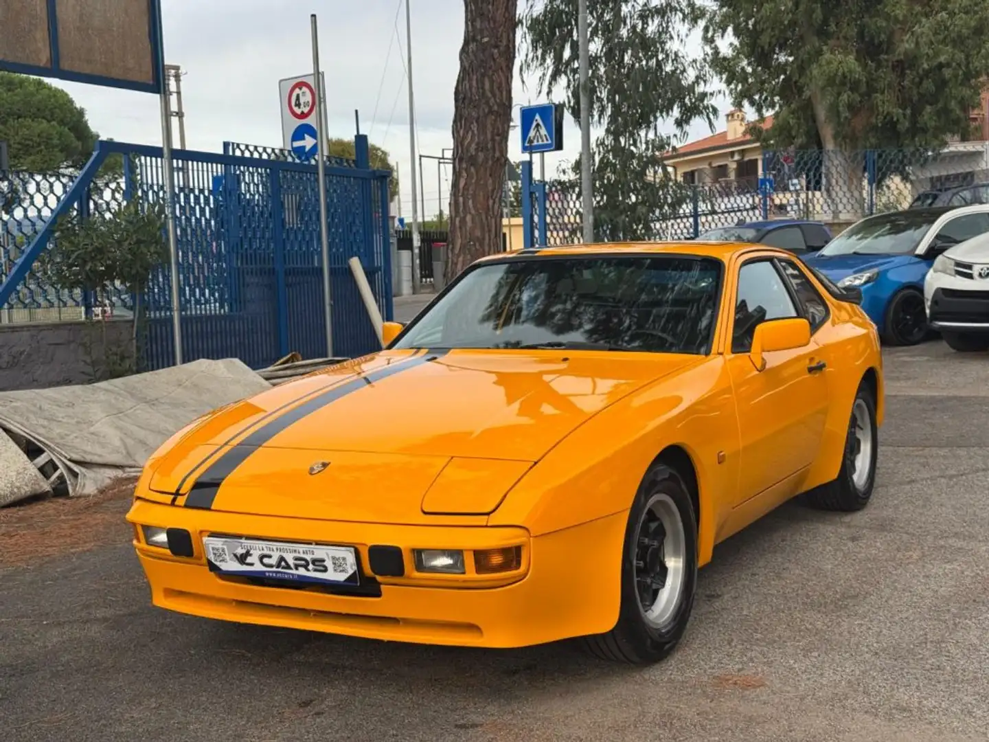 Porsche 944 944 Giallo - 1