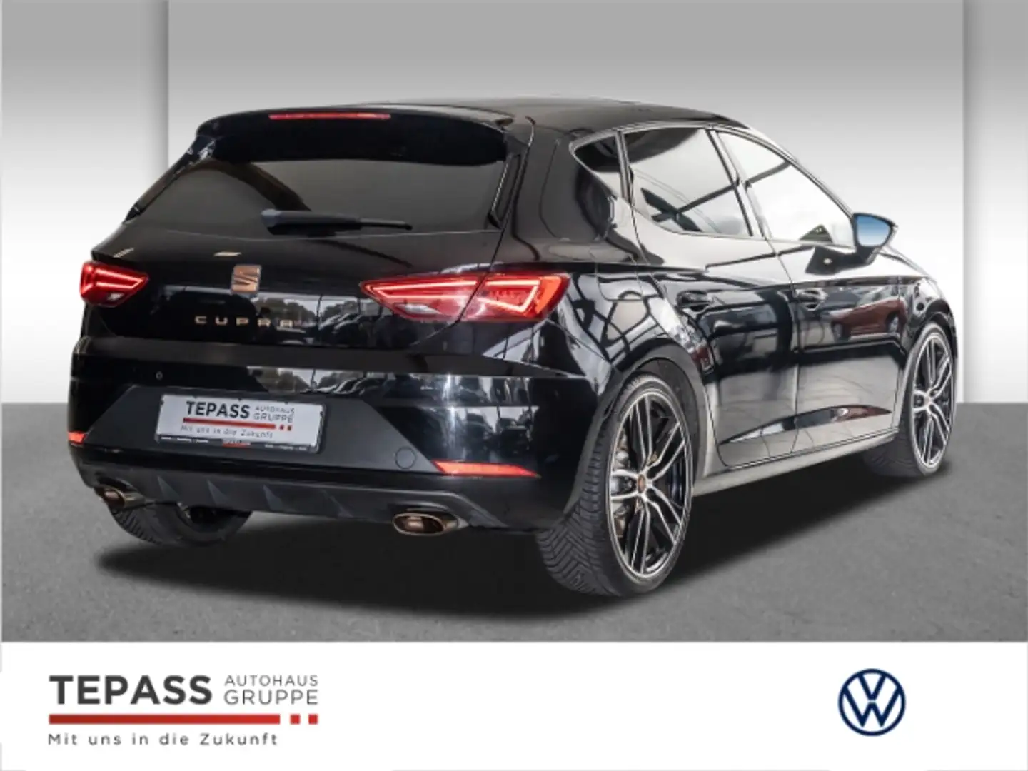 CUPRA Leon 2.0l TSI 290 PANO AHK NAVI ACC PDC Schwarz - 2