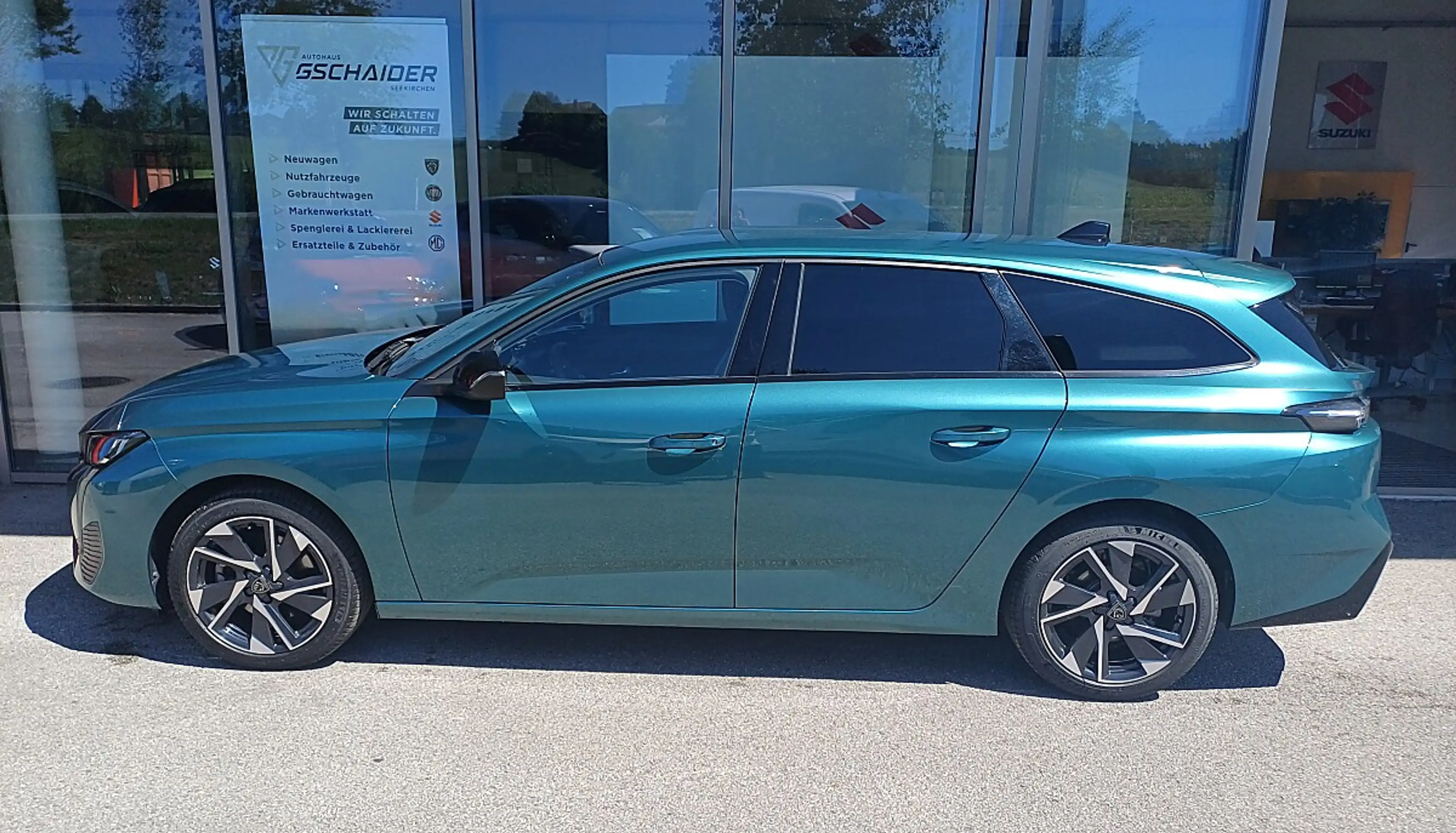 Peugeot 308 SW PureTech 130 S&S 6-Gang-Manuell Allure — photo 3