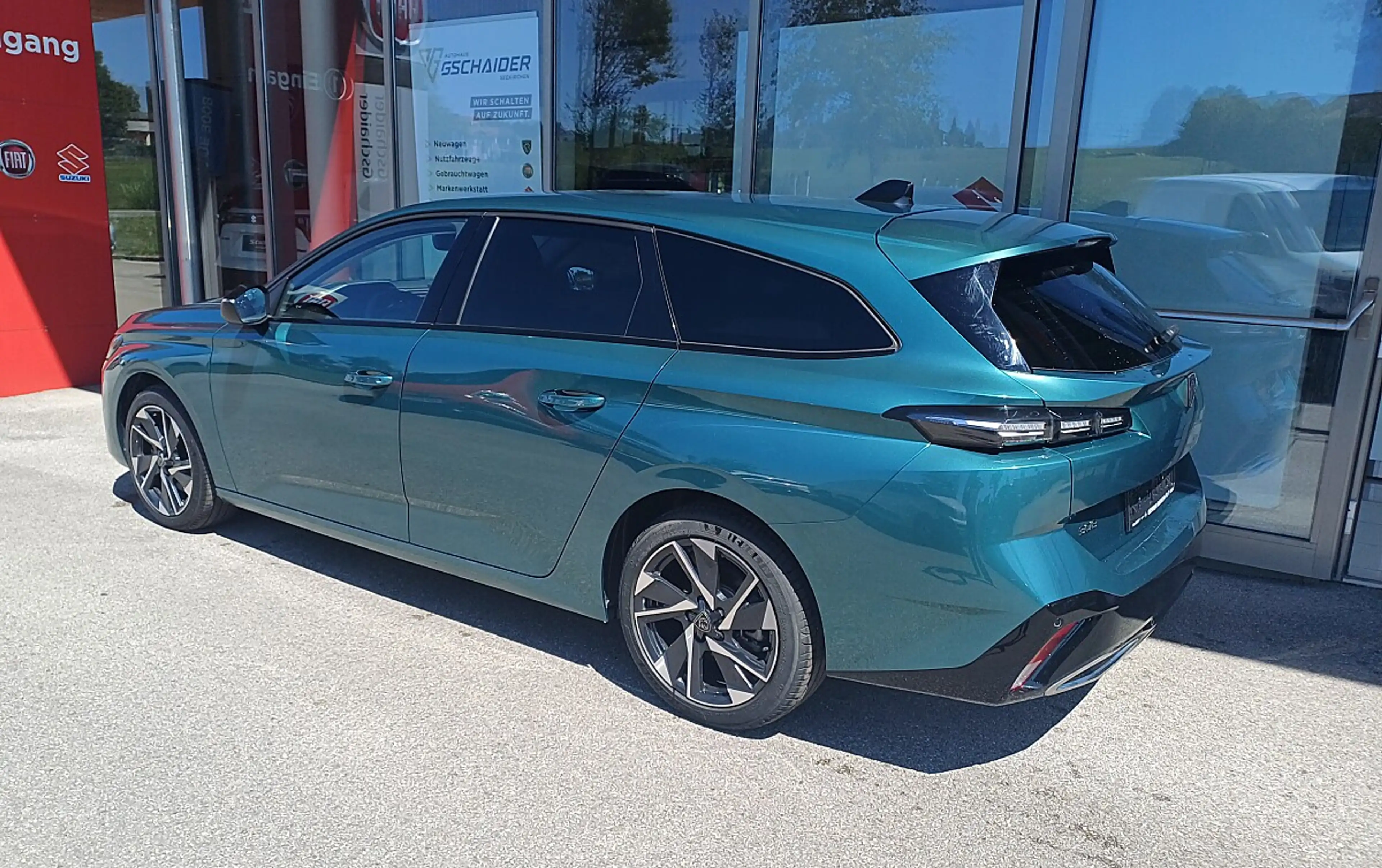 Peugeot 308 SW PureTech 130 S&S 6-Gang-Manuell Allure — photo 4
