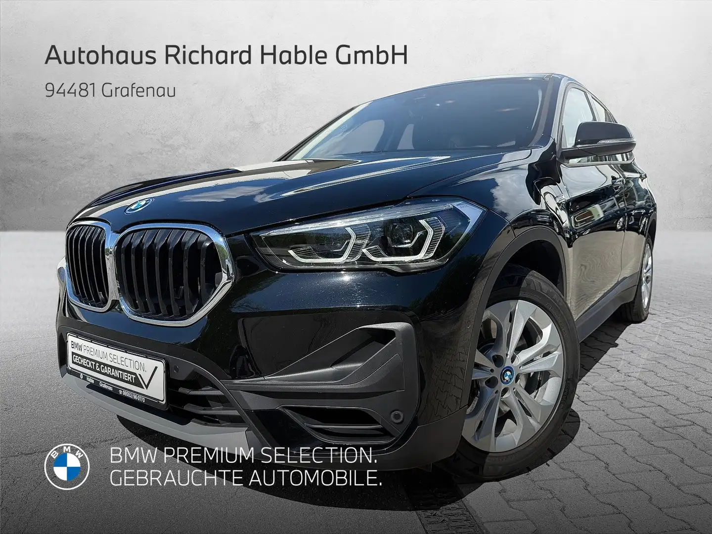 BMW X1 xDrive25e Schwarz - 1