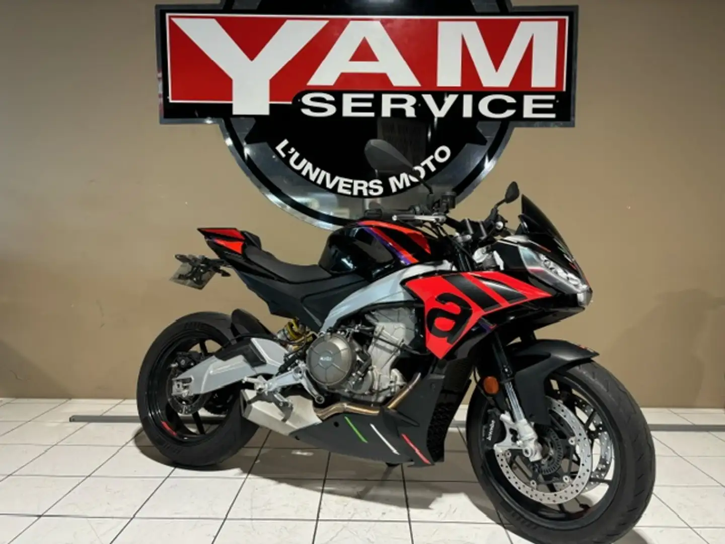 Aprilia Tuono Negru - 2