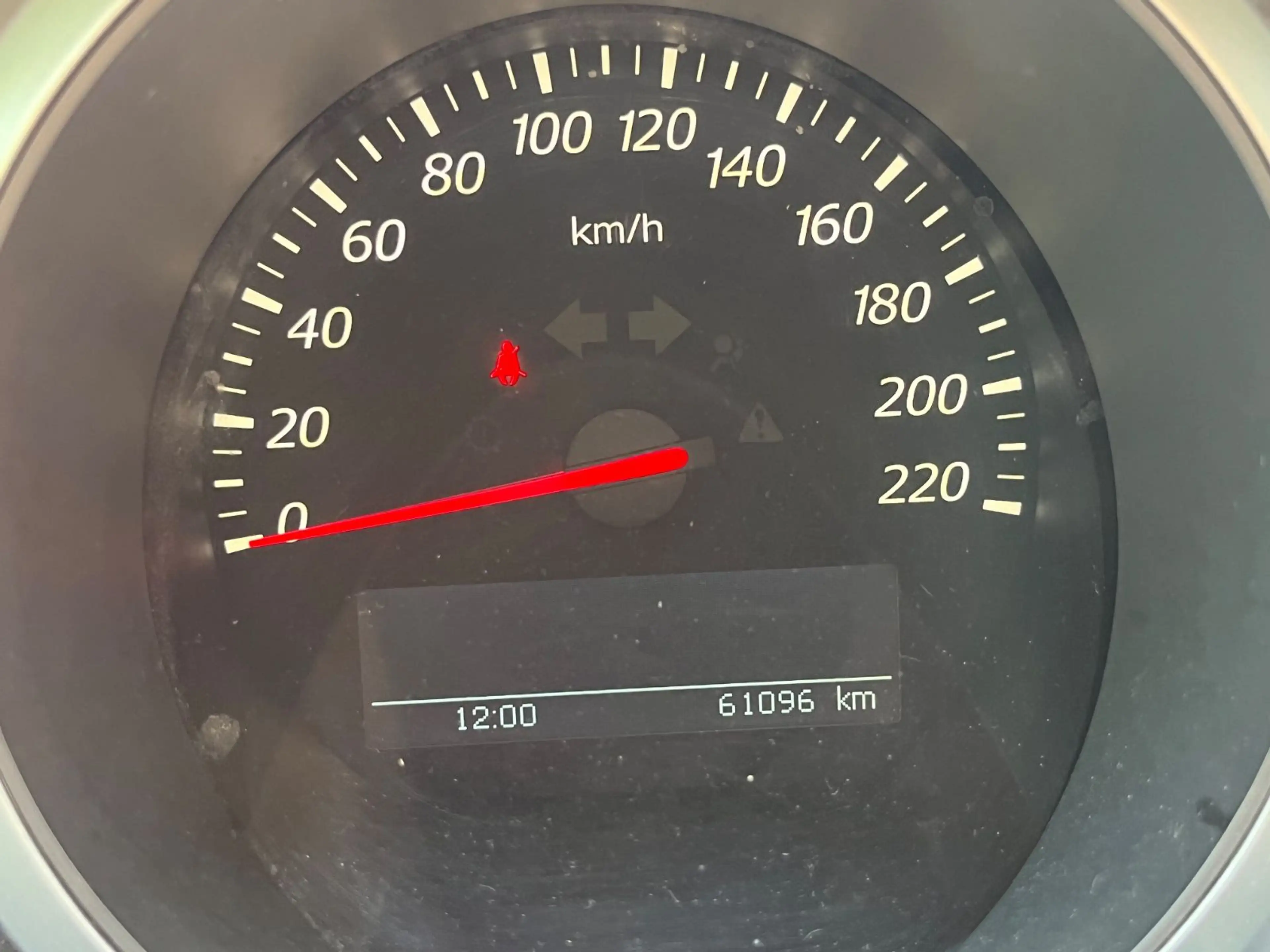 Suzuki Grand Vitara 2.4 VVT Comfort — photo 11