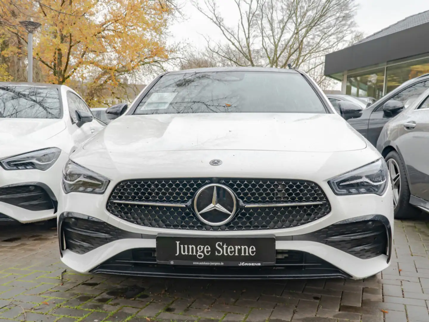 Mercedes-Benz CLA 220 d Coupé AMG-Sport/LED/Cam/Pano/Night/19" Weiß - 2