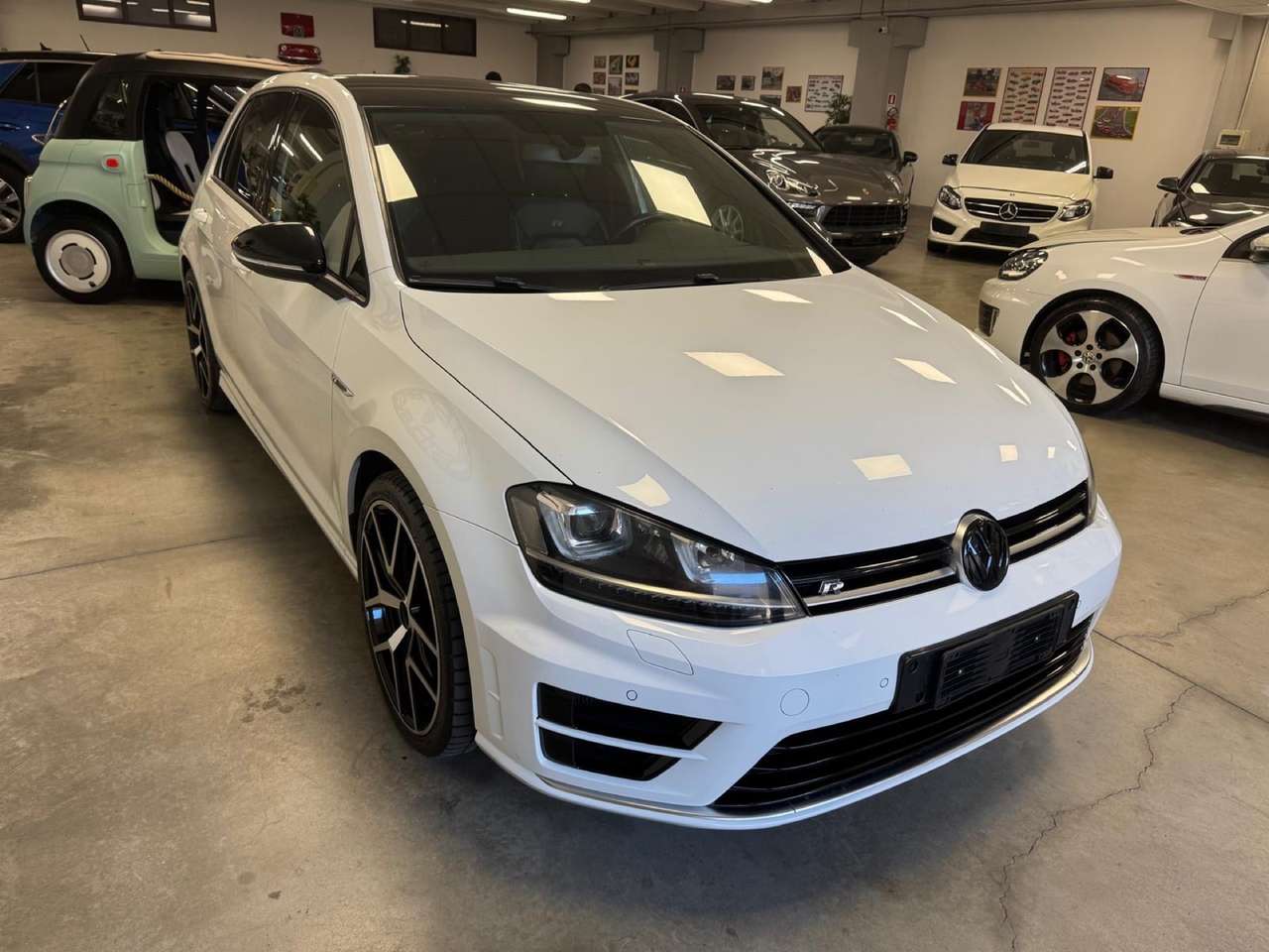 Volkswagen Golf 5p 2.0 tsi R 4motion dsg Pelle Garanzia 12 Mesi