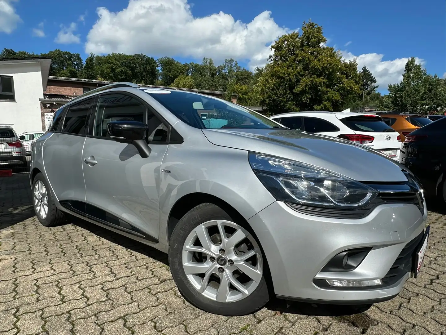 Renault Clio 1.5 dCi St&St Limited+1.HAND+NAVI+KLIMA+PDC+TEMPOM Grau - 2
