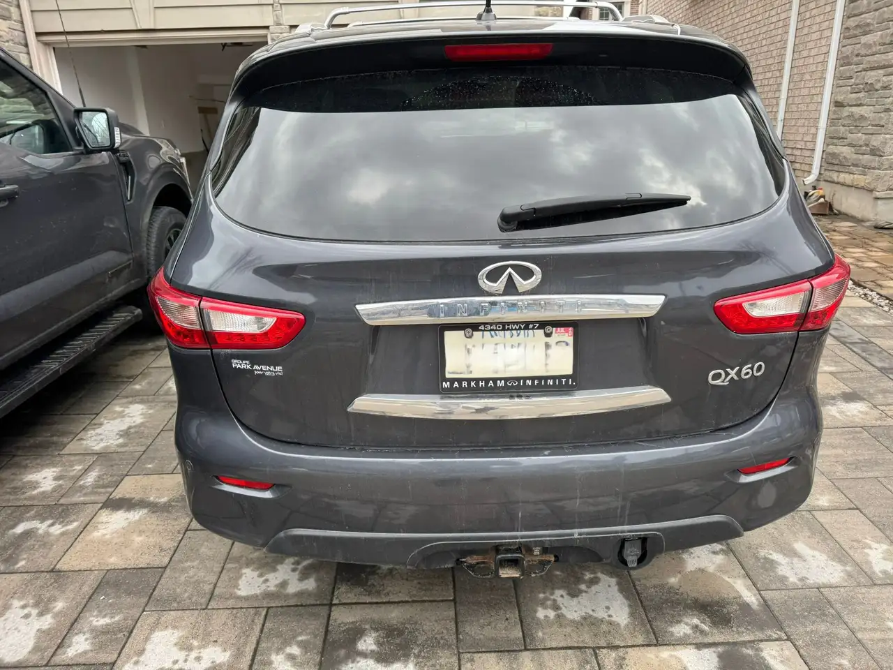 Infiniti QX60 снимка Infiniti QX60