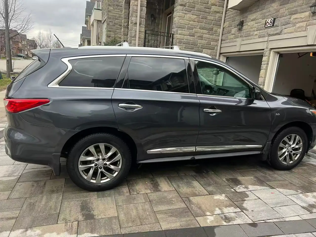 Infiniti QX60 снимка Infiniti QX60