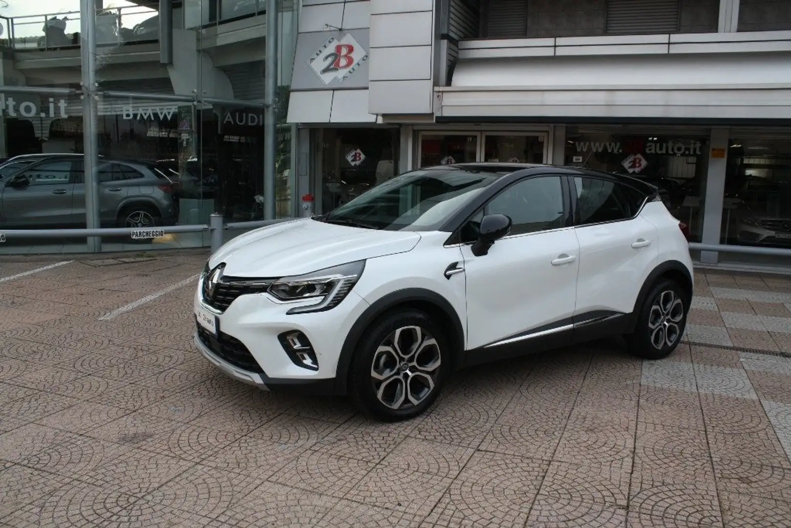 Renault Captur TCe 130 CV EDC FAP Initiale Paris Bianco - 1