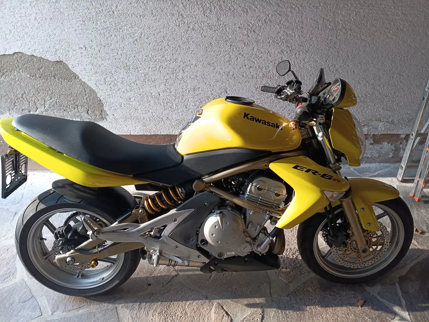 Kawasaki ER - 6 N Gelb - 1