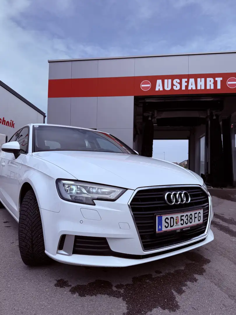 Audi A3 SB 2,0 TDI S-tronic sport Weiß - 2