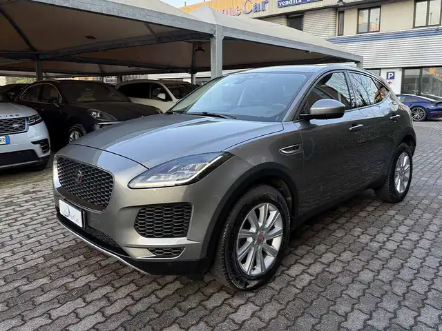 Jaguar E-Pace 2.0d i4 SE awd TELECAMERA POST. APPLE CARPLAY