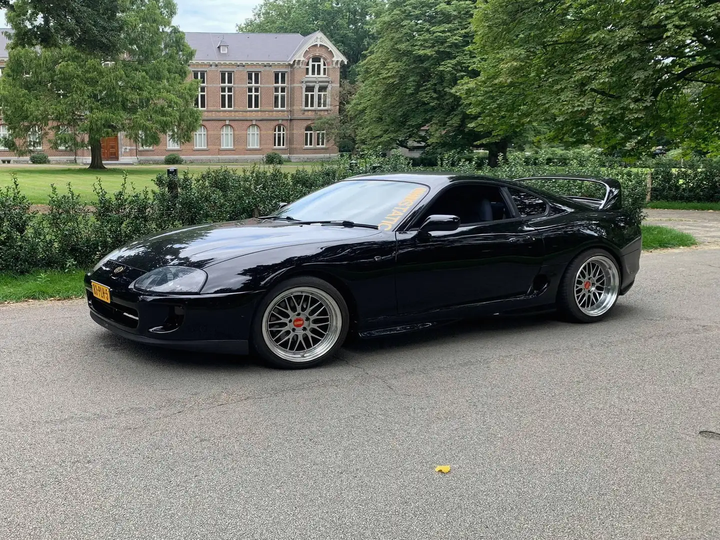 Toyota Supra 3.0i - 1