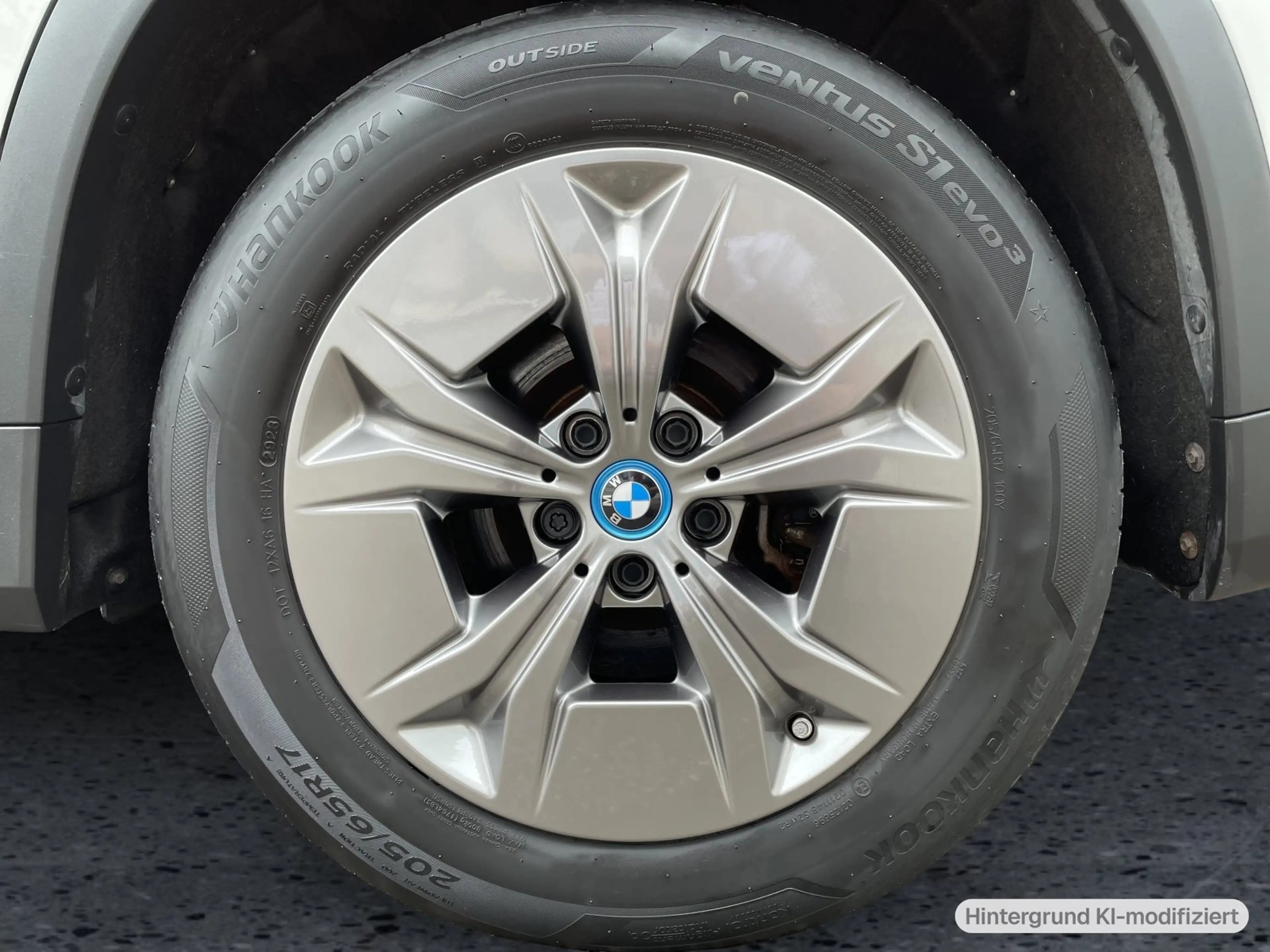 BMW iX1 xDrive30 Sportsitze-Adaptives M Fahrwerk-KOmfortzu — photo 6