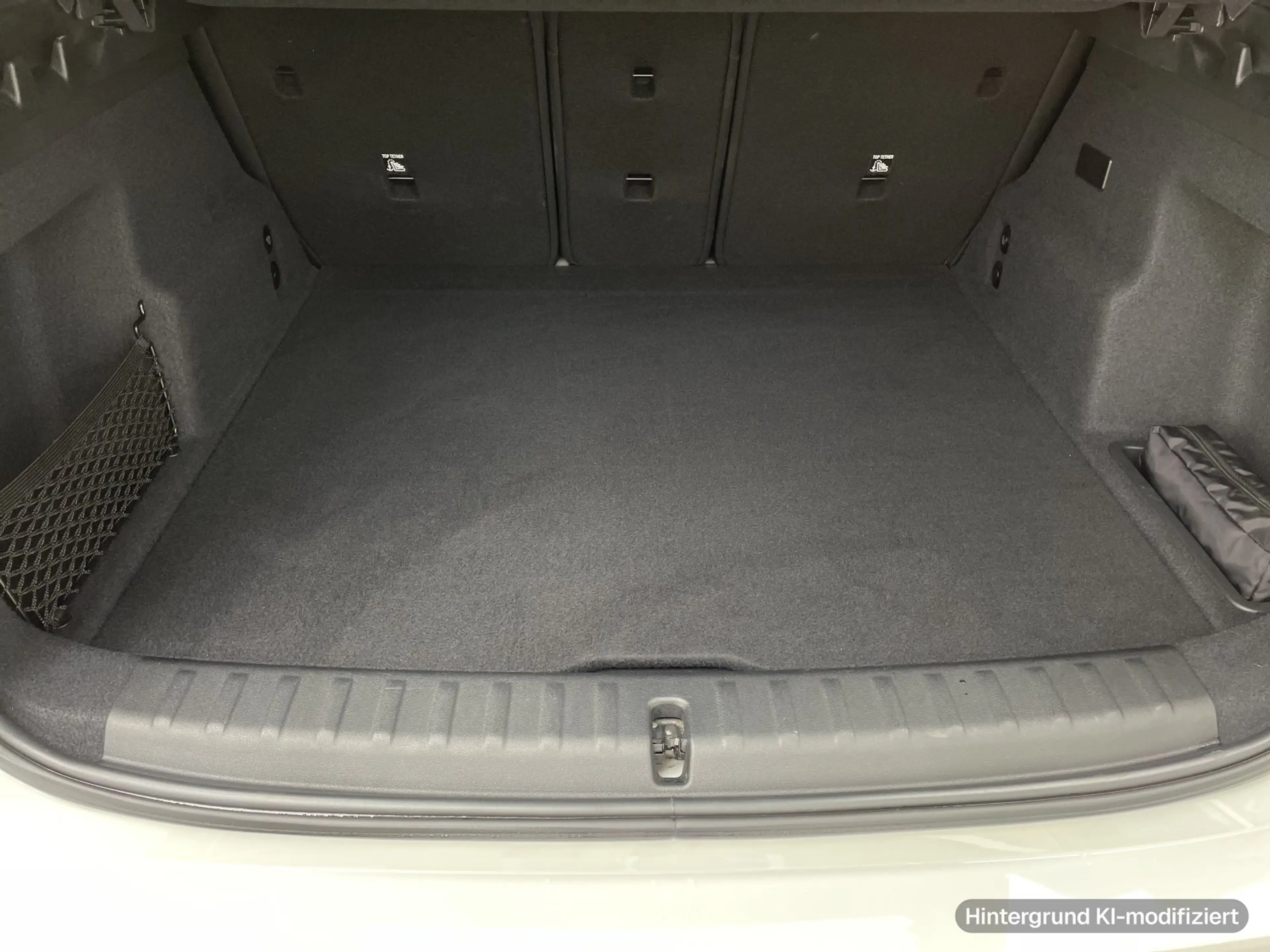 BMW iX1 xDrive30 Sportsitze-Adaptives M Fahrwerk-KOmfortzu — photo 12
