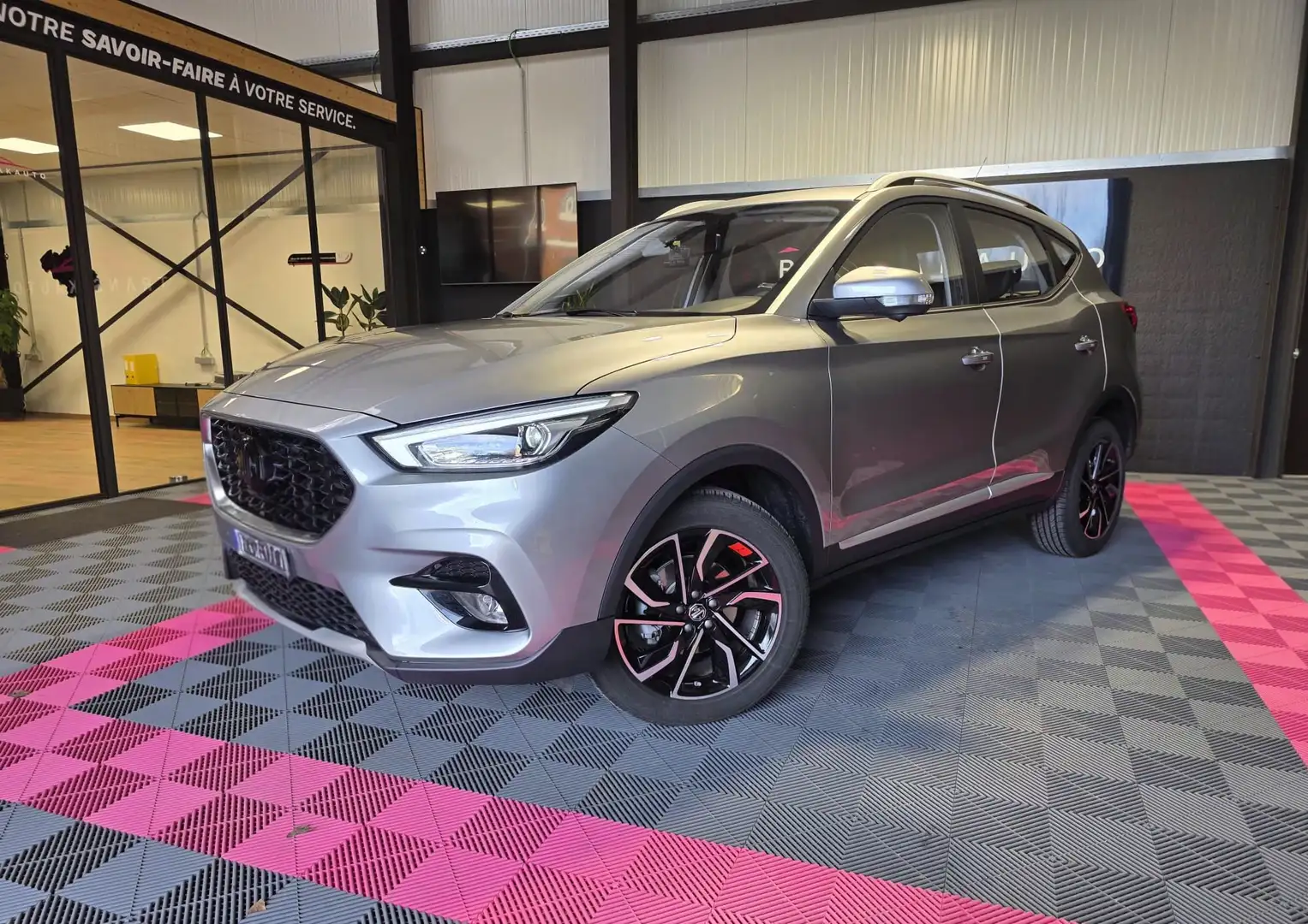 MG ZS 1.5 VTi-Tech Luxury Gris - 1