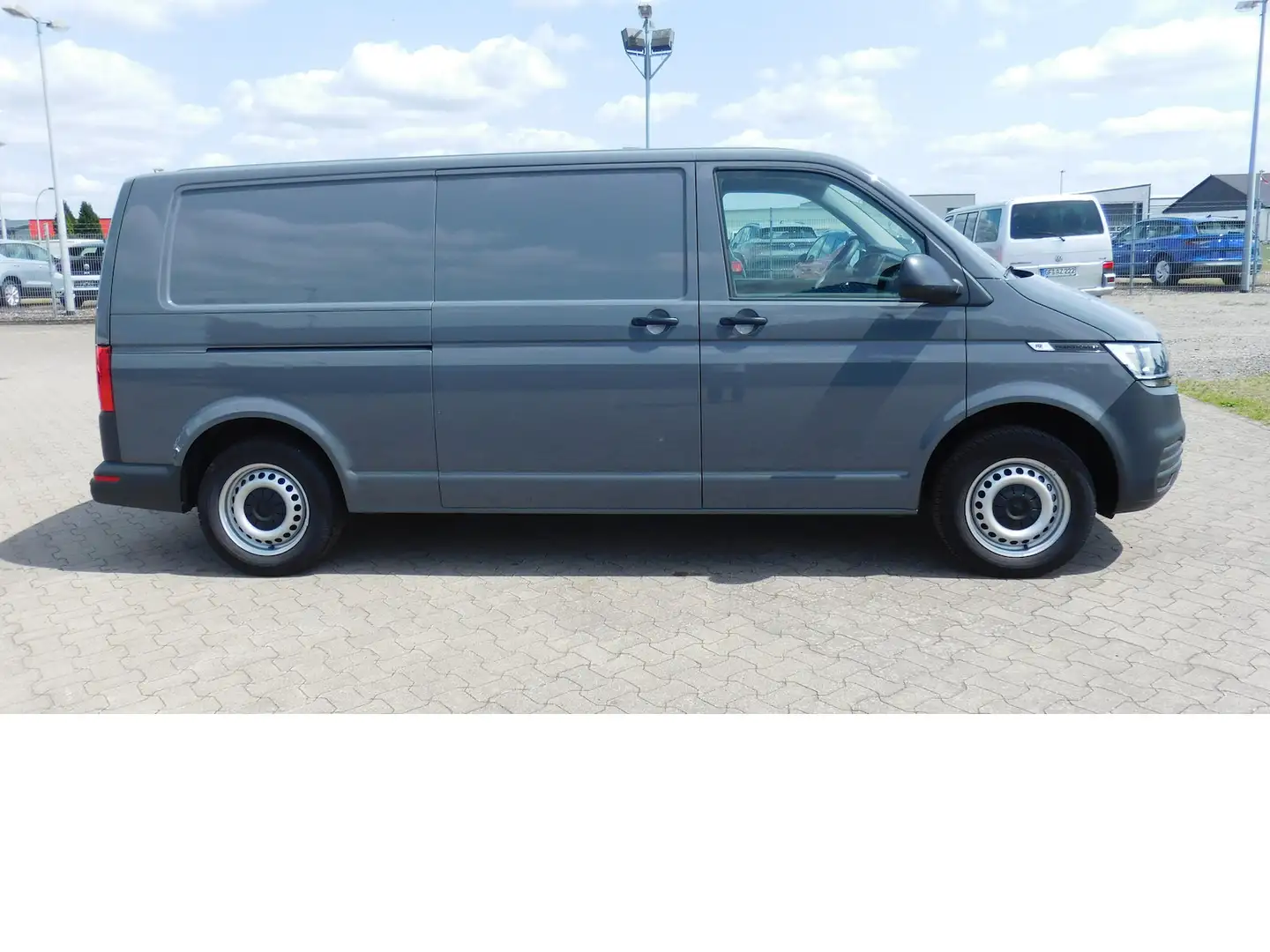 Volkswagen T6.1 Transporter Abt e- Lang 1-Gang Klima Radio Šedá - 2