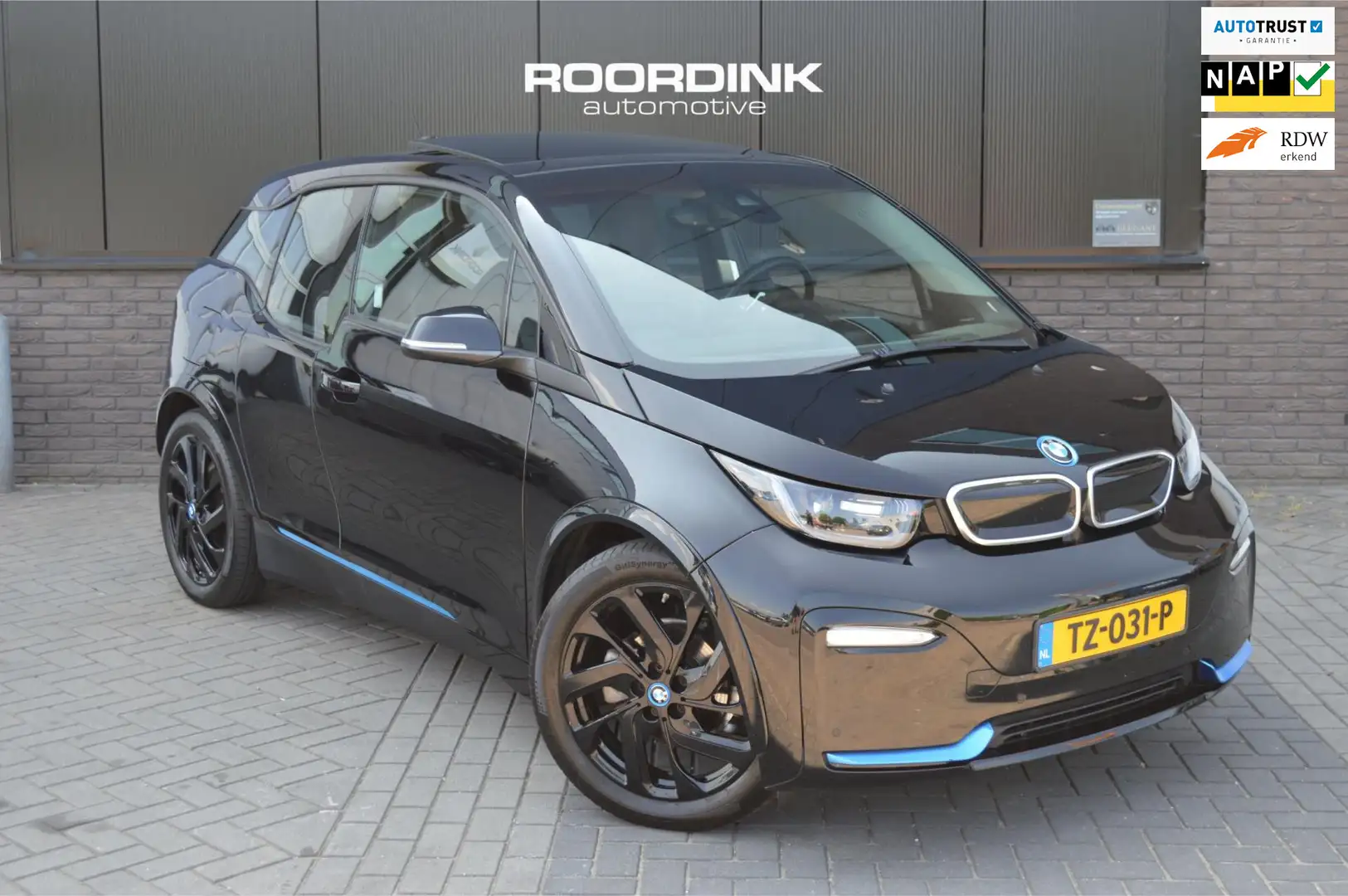BMW i3 Harman/Kardon|Clima|Panorama|19Inch Zwart - 1