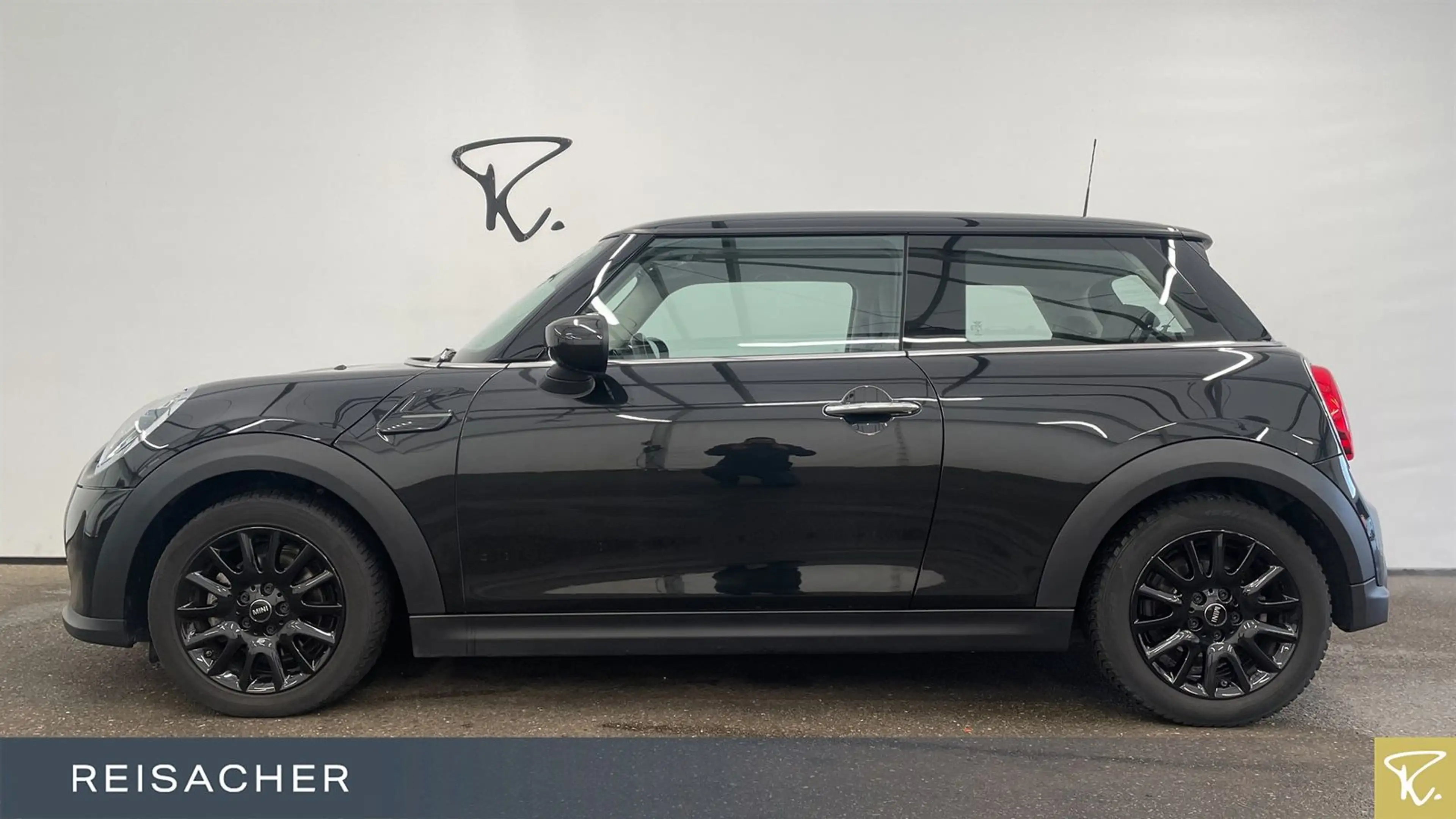 MINI Cooper A Classic-Trim DKG SpoSi SH LM16" MFL — photo 9