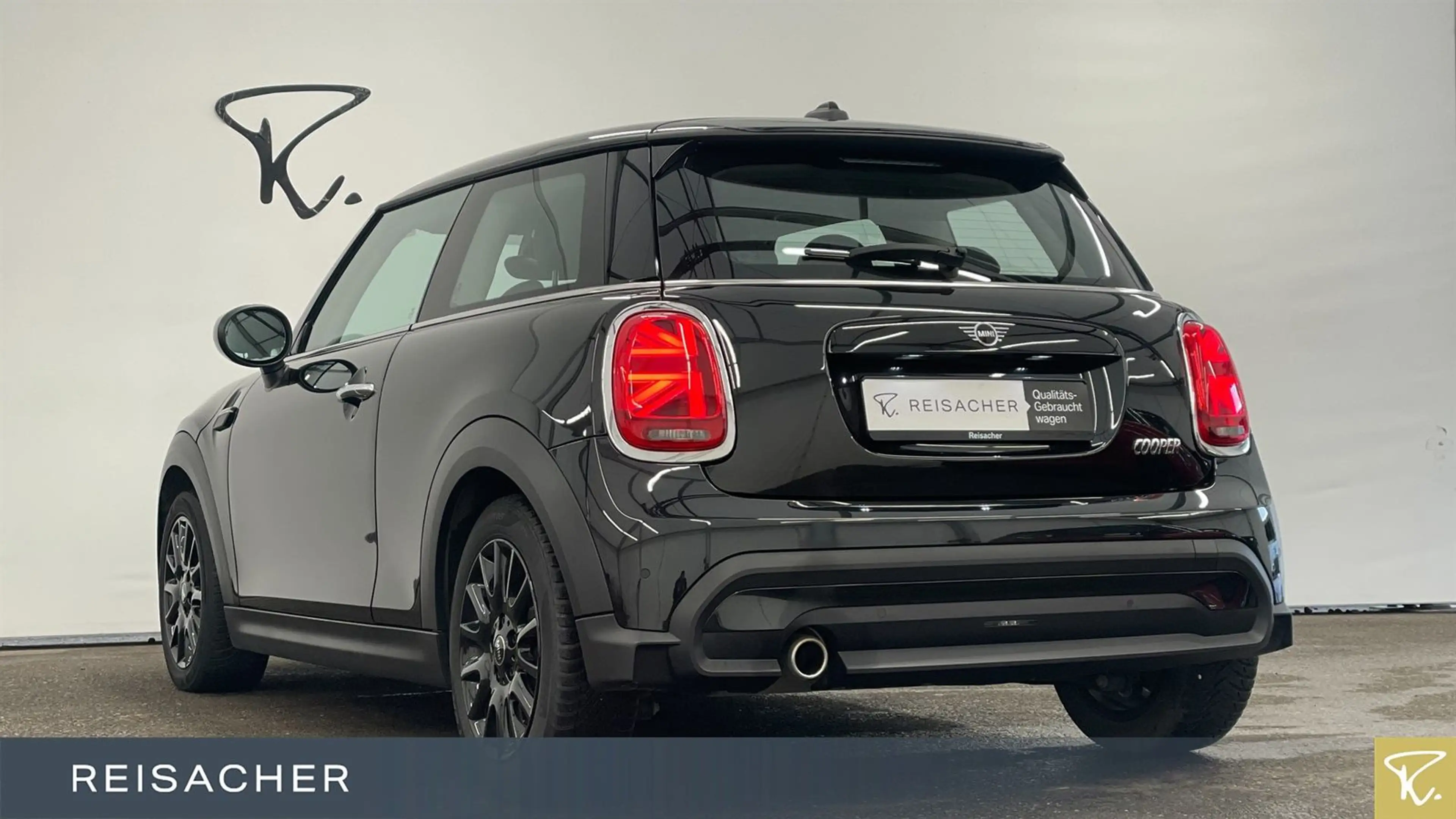 MINI Cooper A Classic-Trim DKG SpoSi SH LM16" MFL — photo 2
