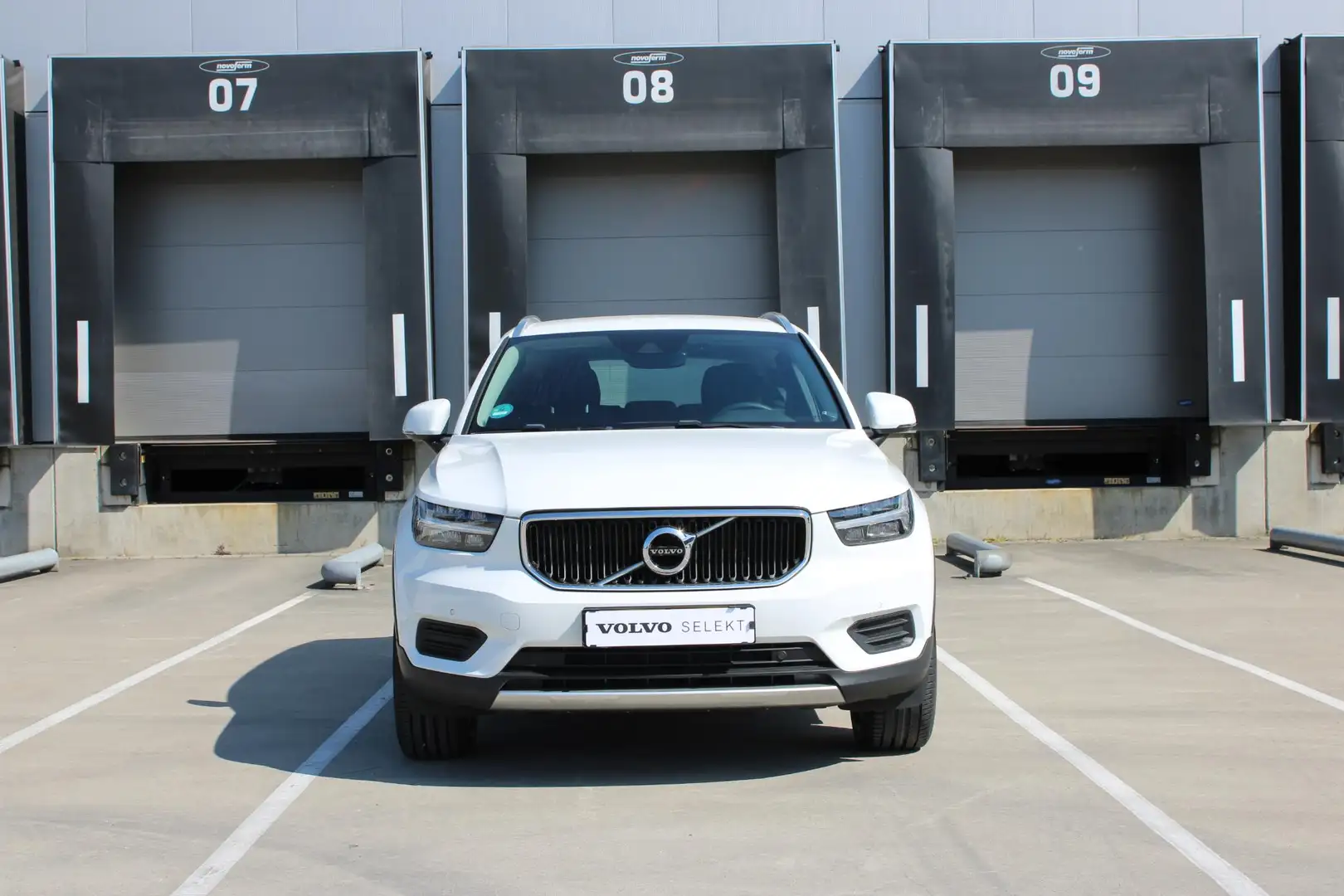 Volvo XC40 T2 130PK Momentum | Adaptieve Cruise Control | Vol Wit - 2
