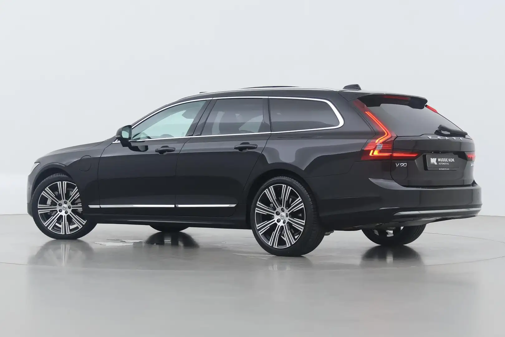 Volvo V90 T6 Plug-in hybrid Ultra Bright | Bowers&Wilkins | Fekete - 2
