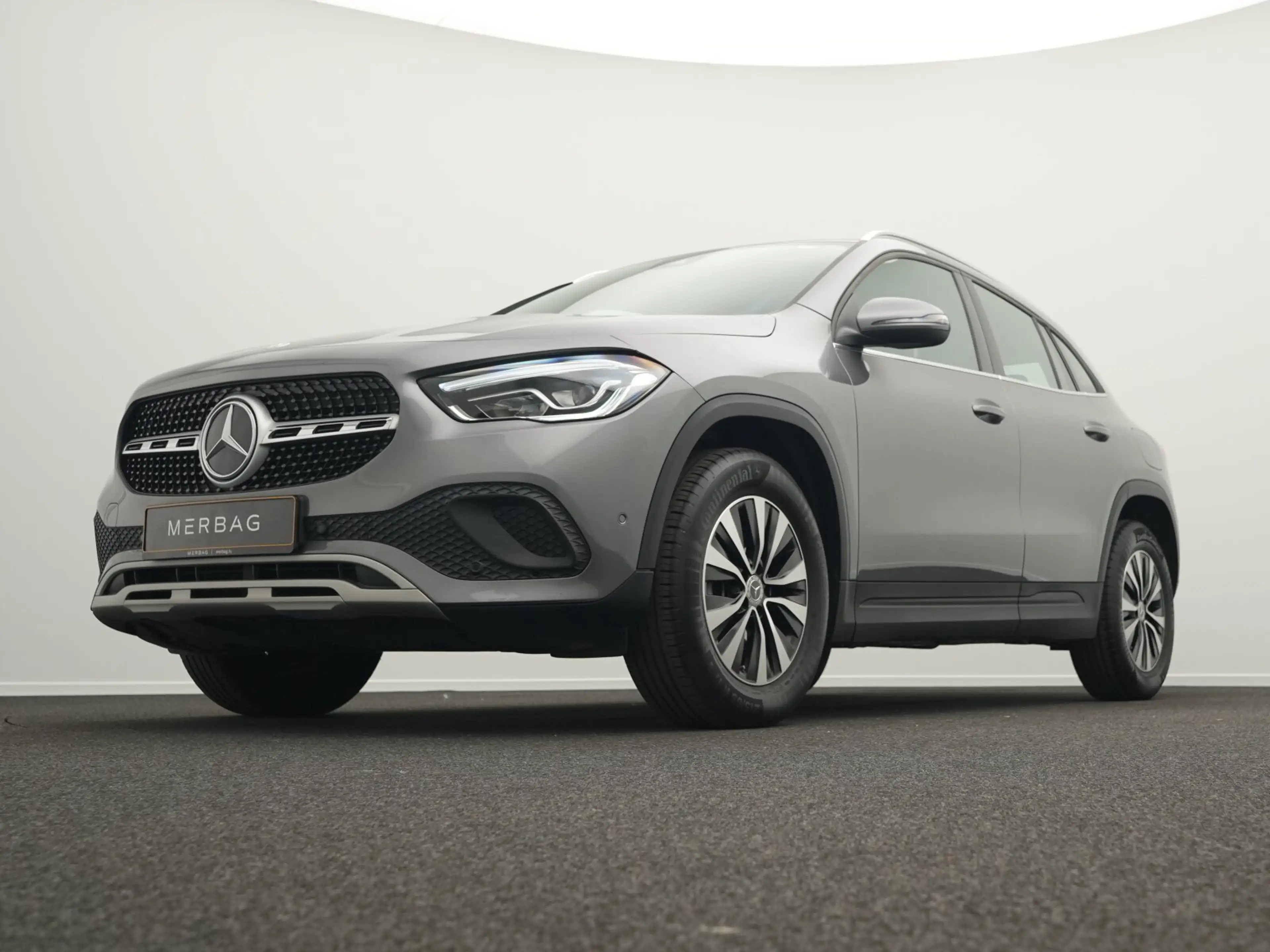 Mercedes-Benz GLA 180 GLA 180 Style LED+Kamera+EasyPack Navi/Autom. — photo 10